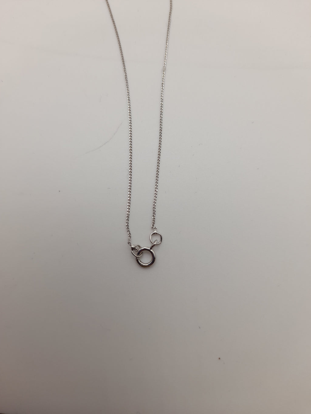 9ct,1.5g,White Gold Necklace