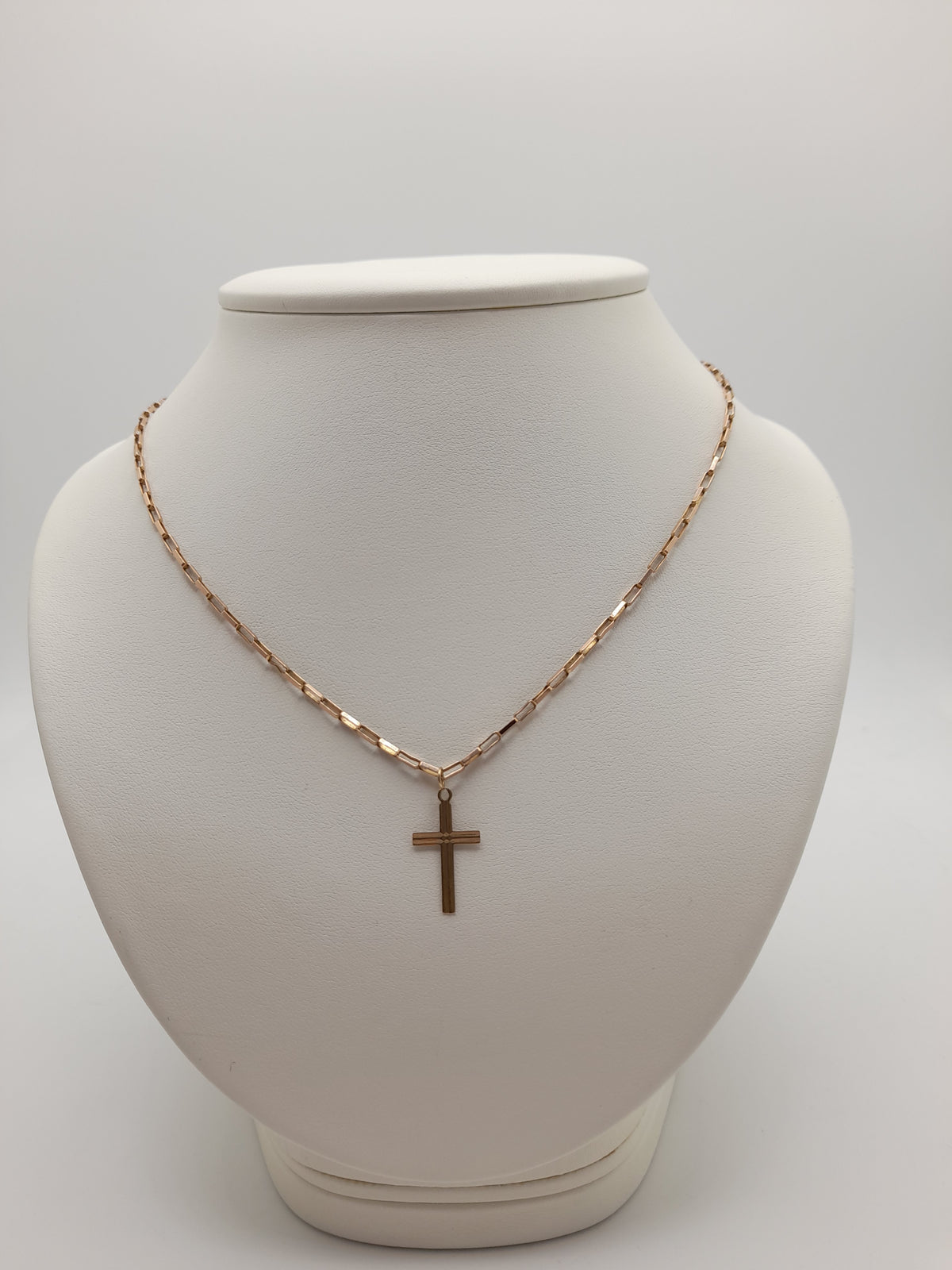 9ct,4.4g,Gold Cross Chain