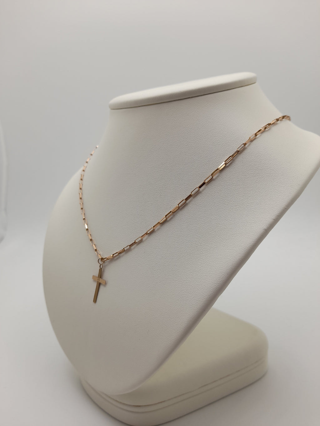 9ct,4.4g,Gold Cross Chain