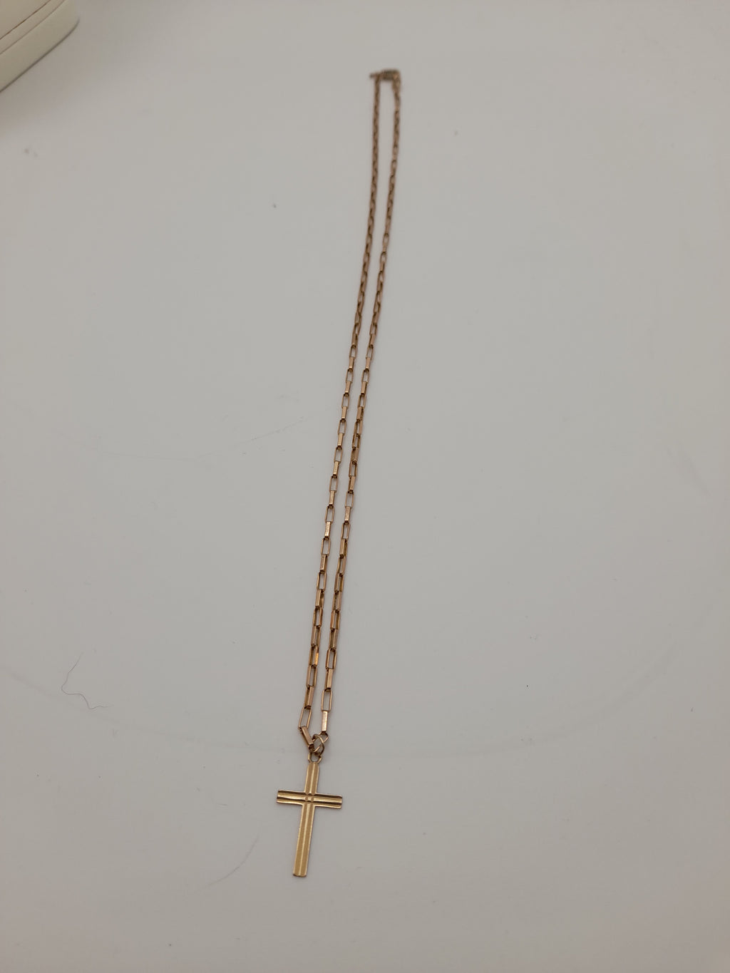 9ct,4.4g,Gold Cross Chain
