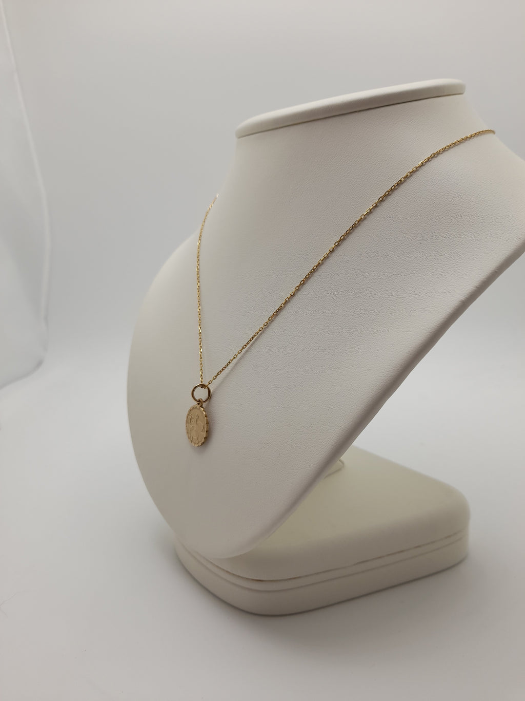 9ct,4.1g, Pendant Necklace