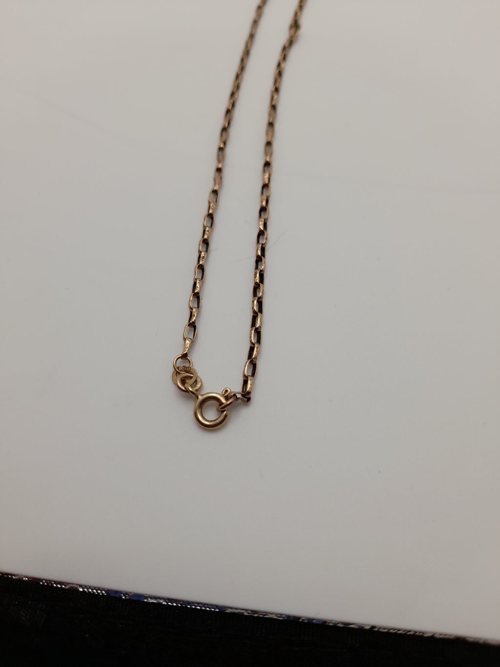 9ct,2.3g,Box Gold Chain