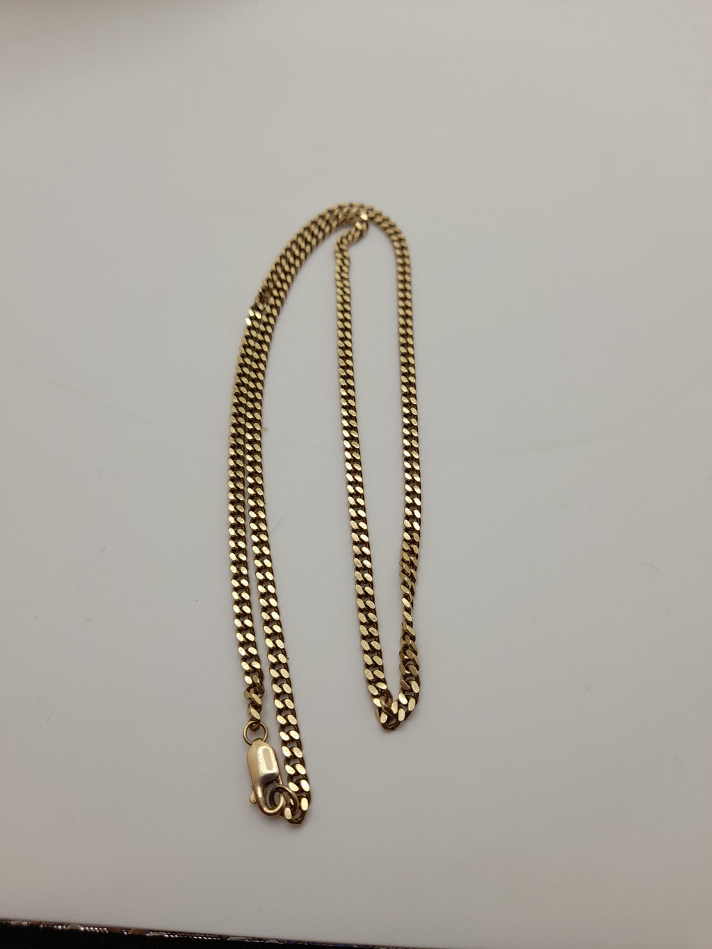 9ct,16.3g,Medium Length Gold Chain