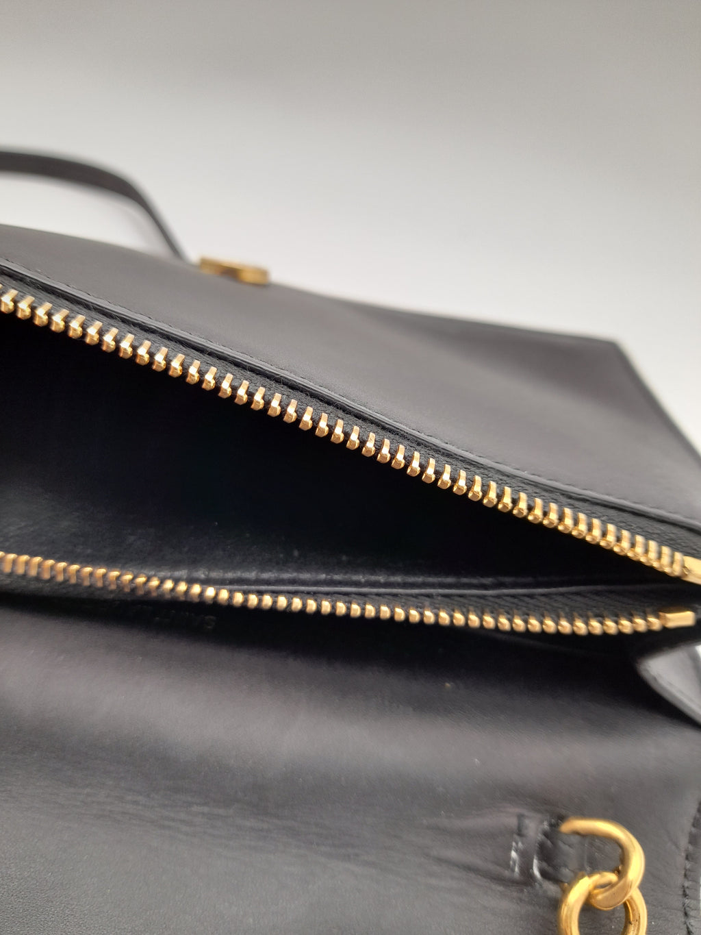 SAINT LAURENT Shoulder Bag Kate Tassel Chain Shoulder leather black Gold