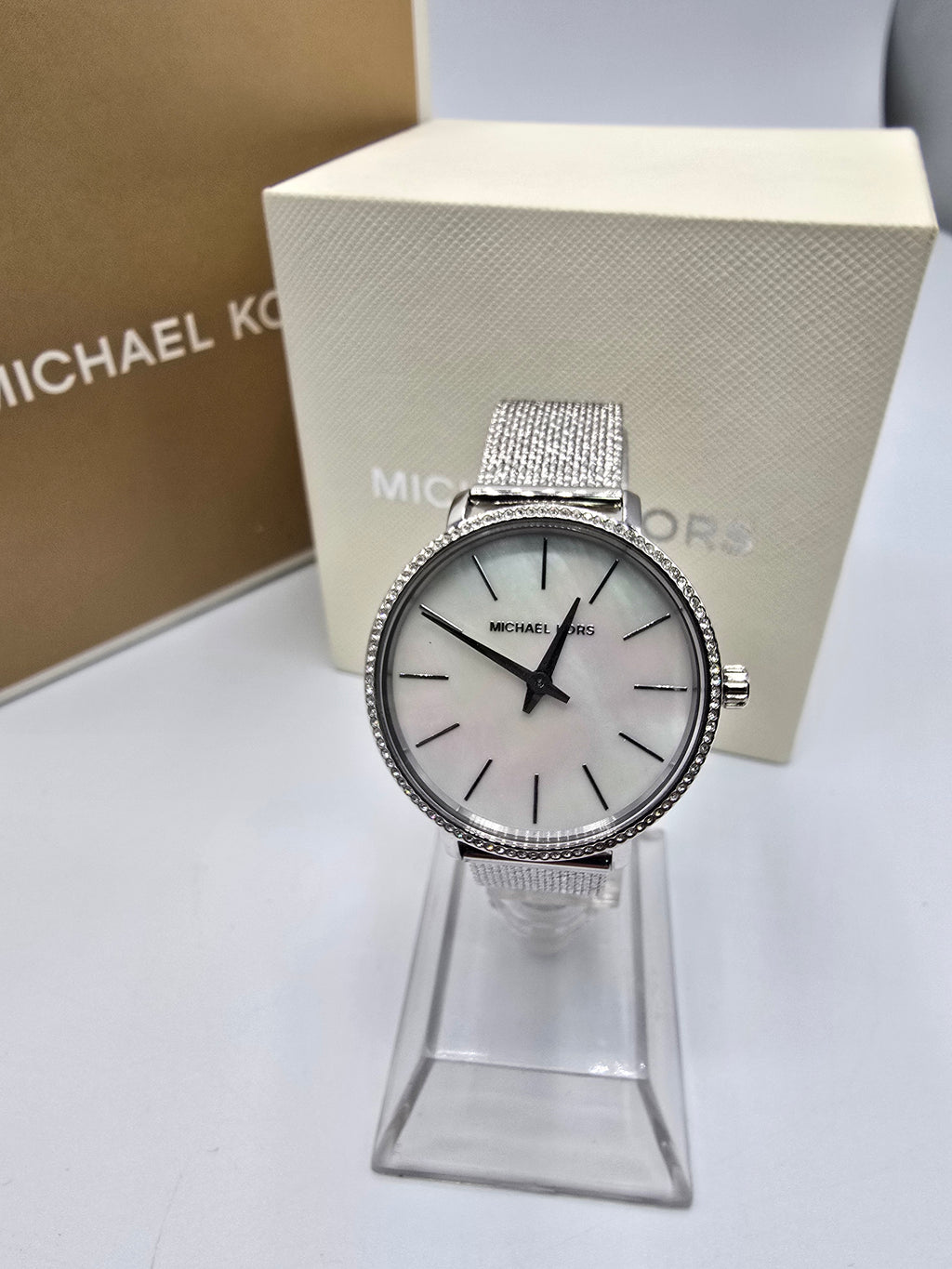 Michael Kors Watch Silver, Grade B