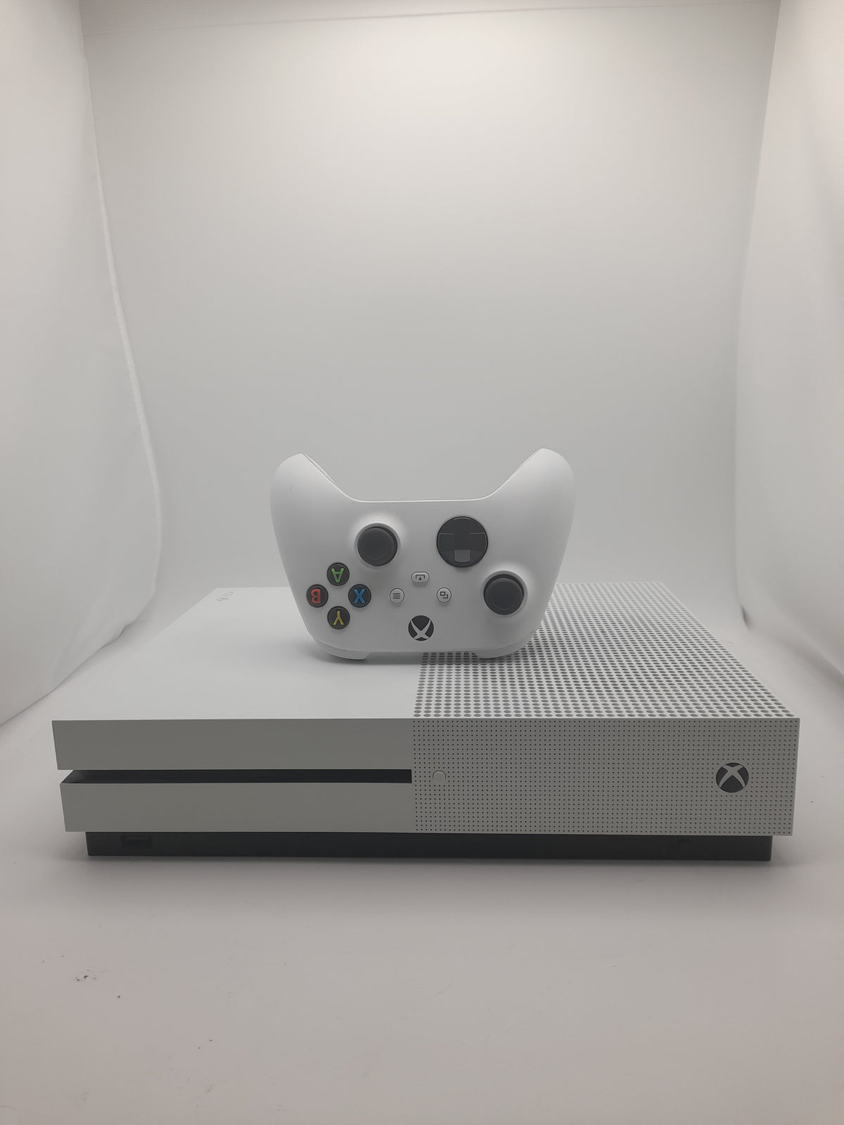 Microsoft Xbox One S 512GB White, Grade B
