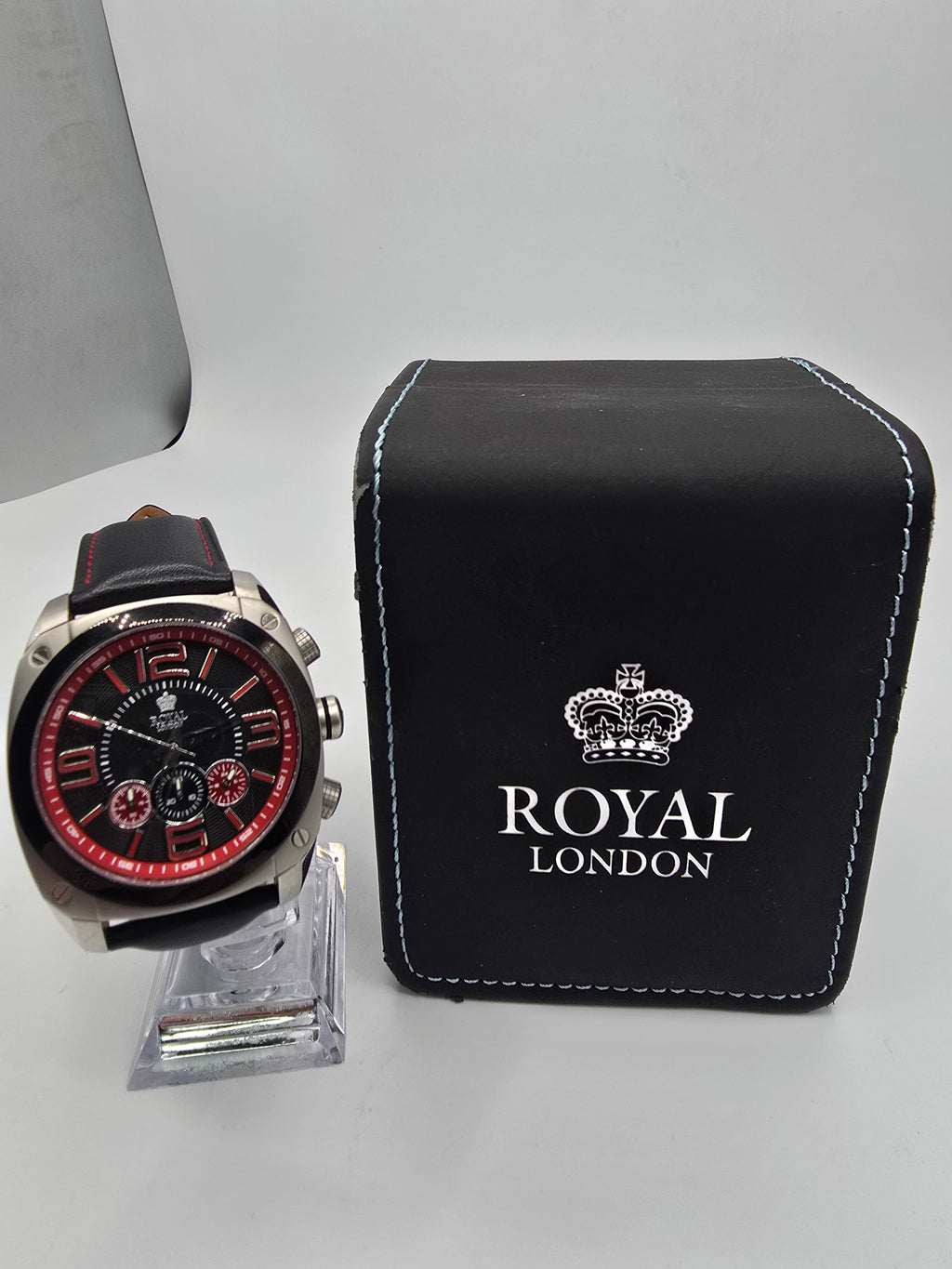 Royal London Gents Watch Black, Grade B