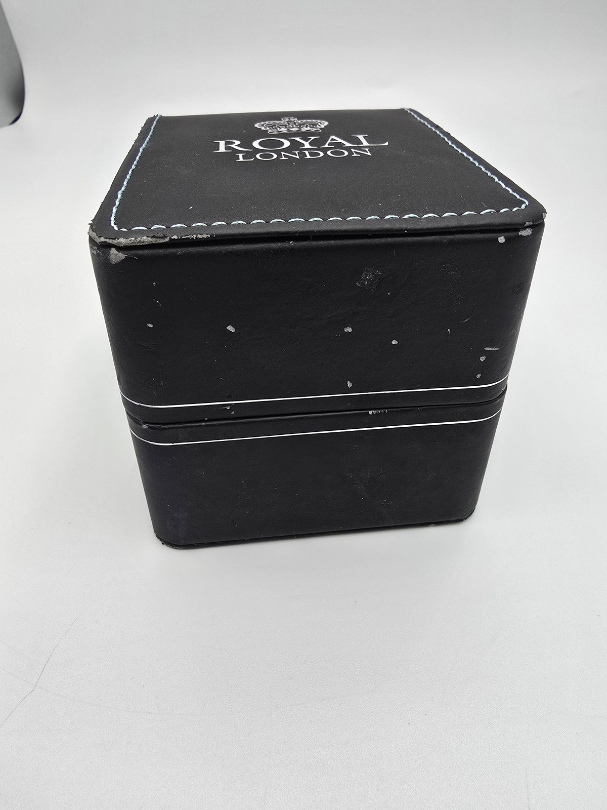 Royal London Gents Watch Black, Grade B