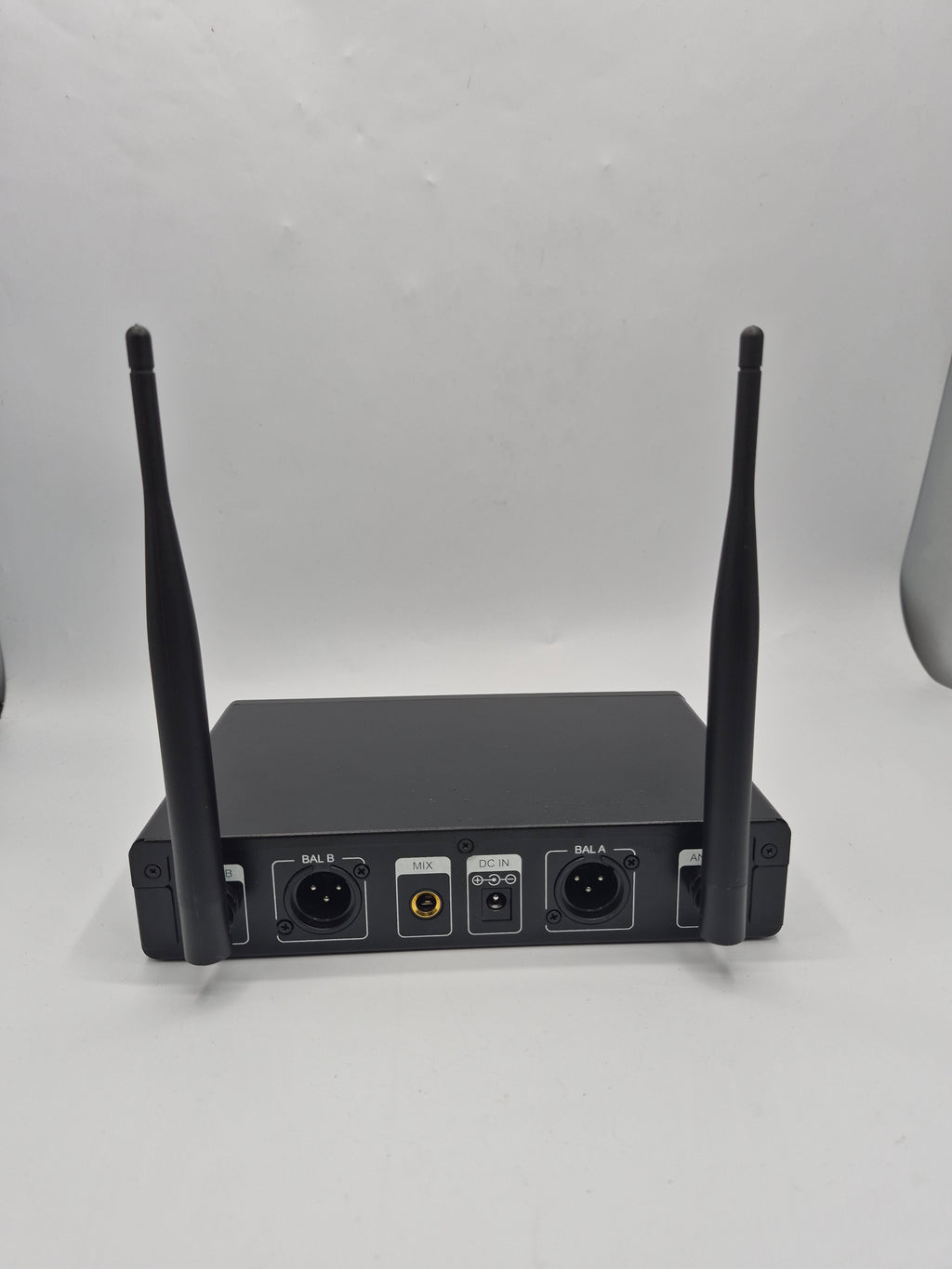 Tonor tw820 wireless mics Black, Grade - B