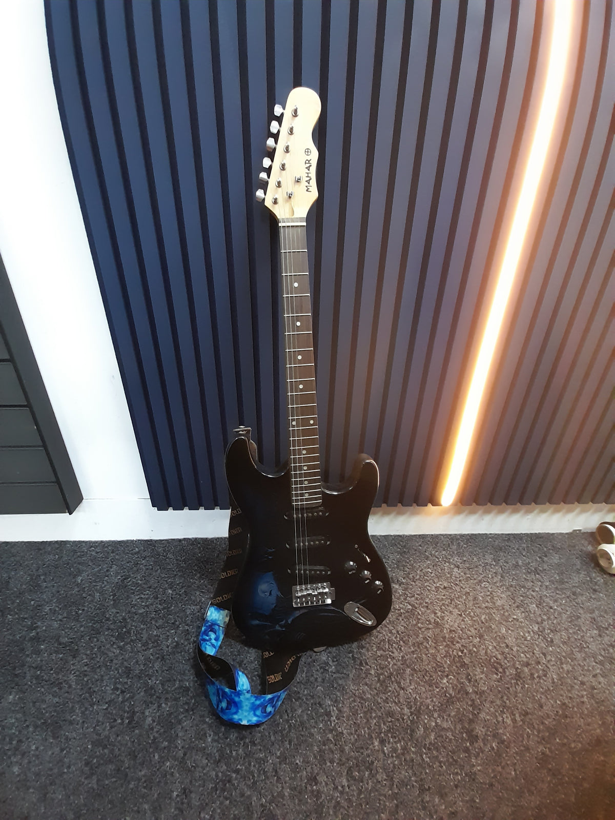 Mahar Electric Guitar,Grade C