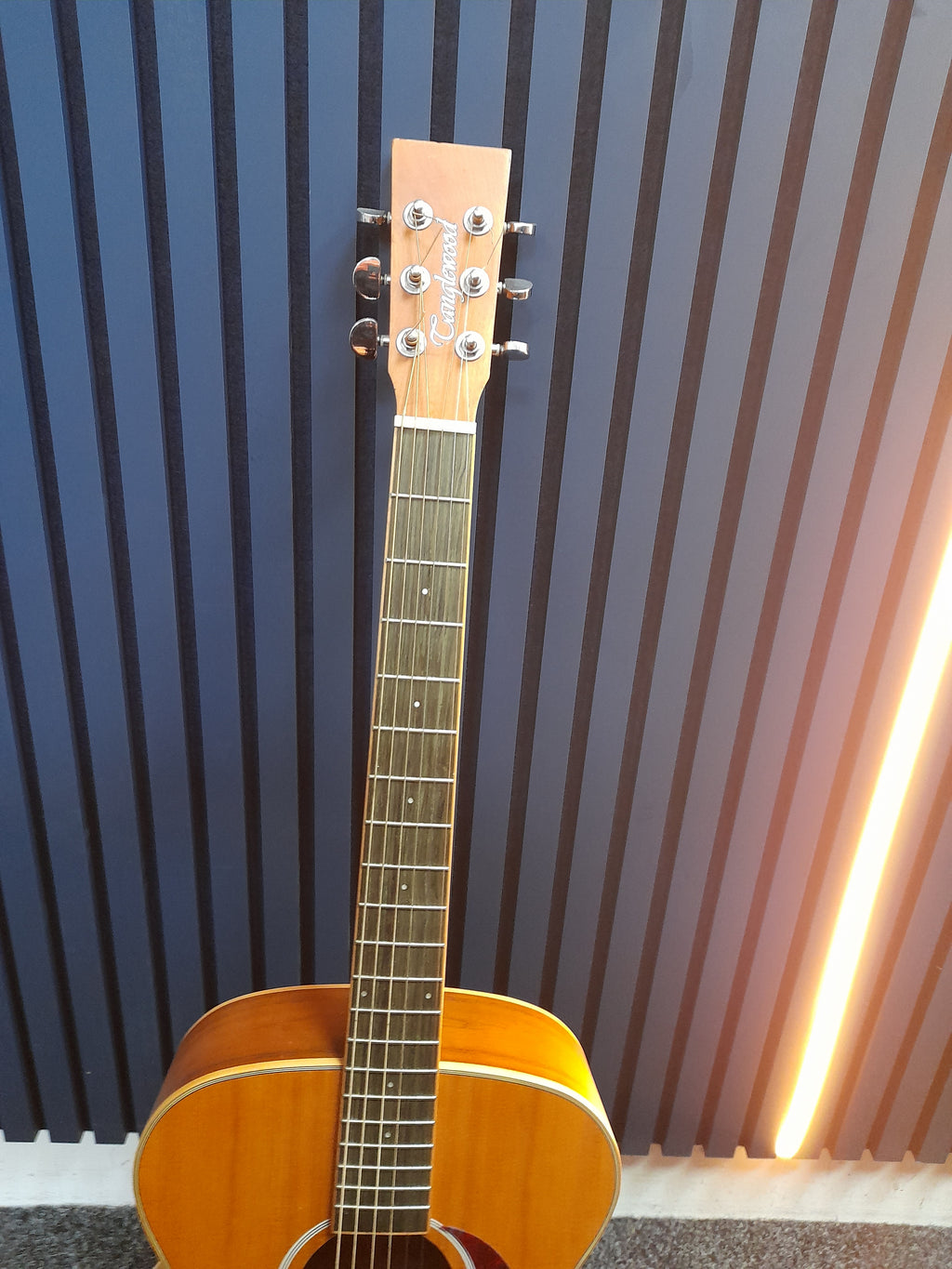 Tanglewood Acoustic Guitar, Grade B