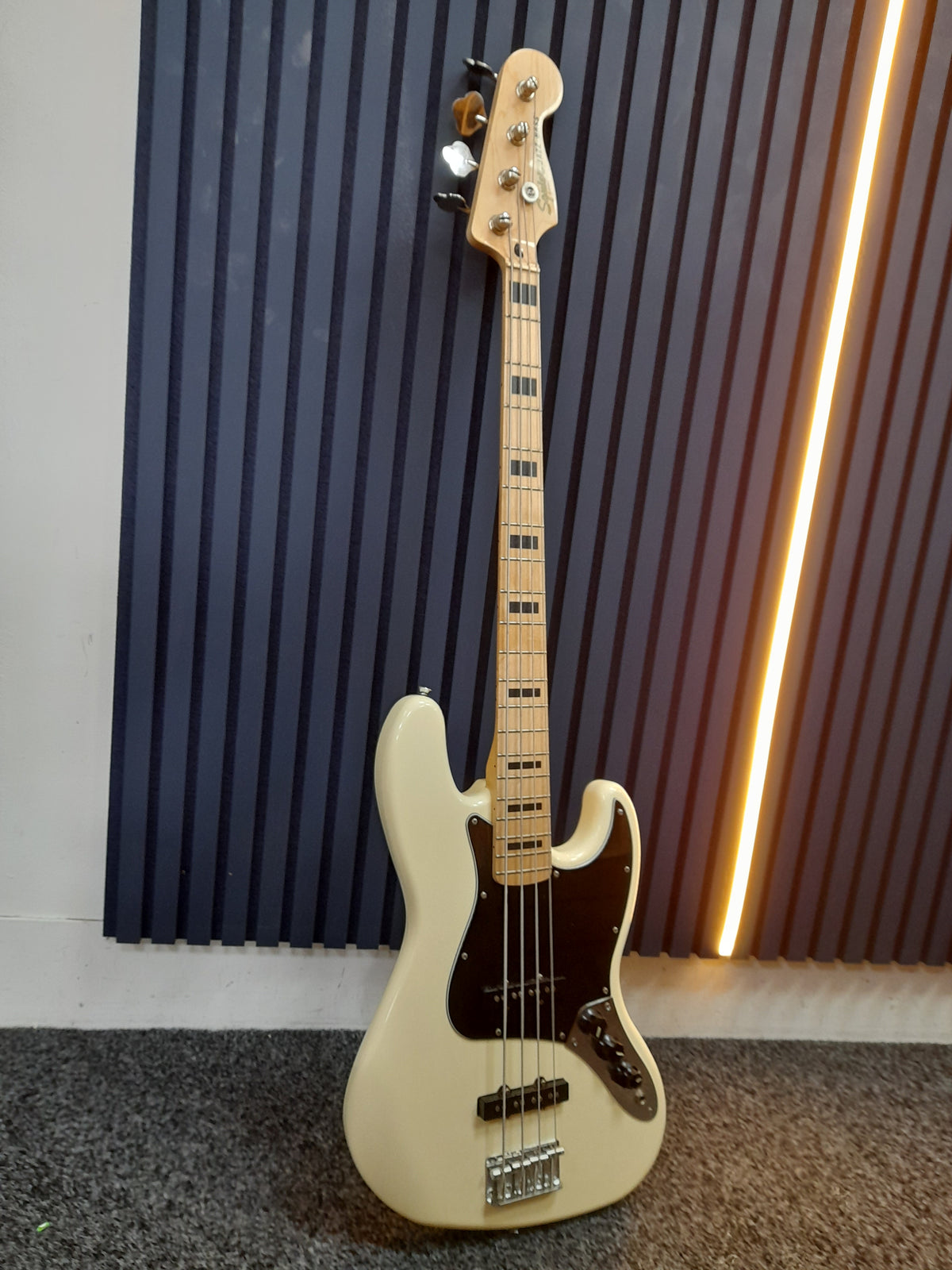 Squirer Jazz Bass,Grade B