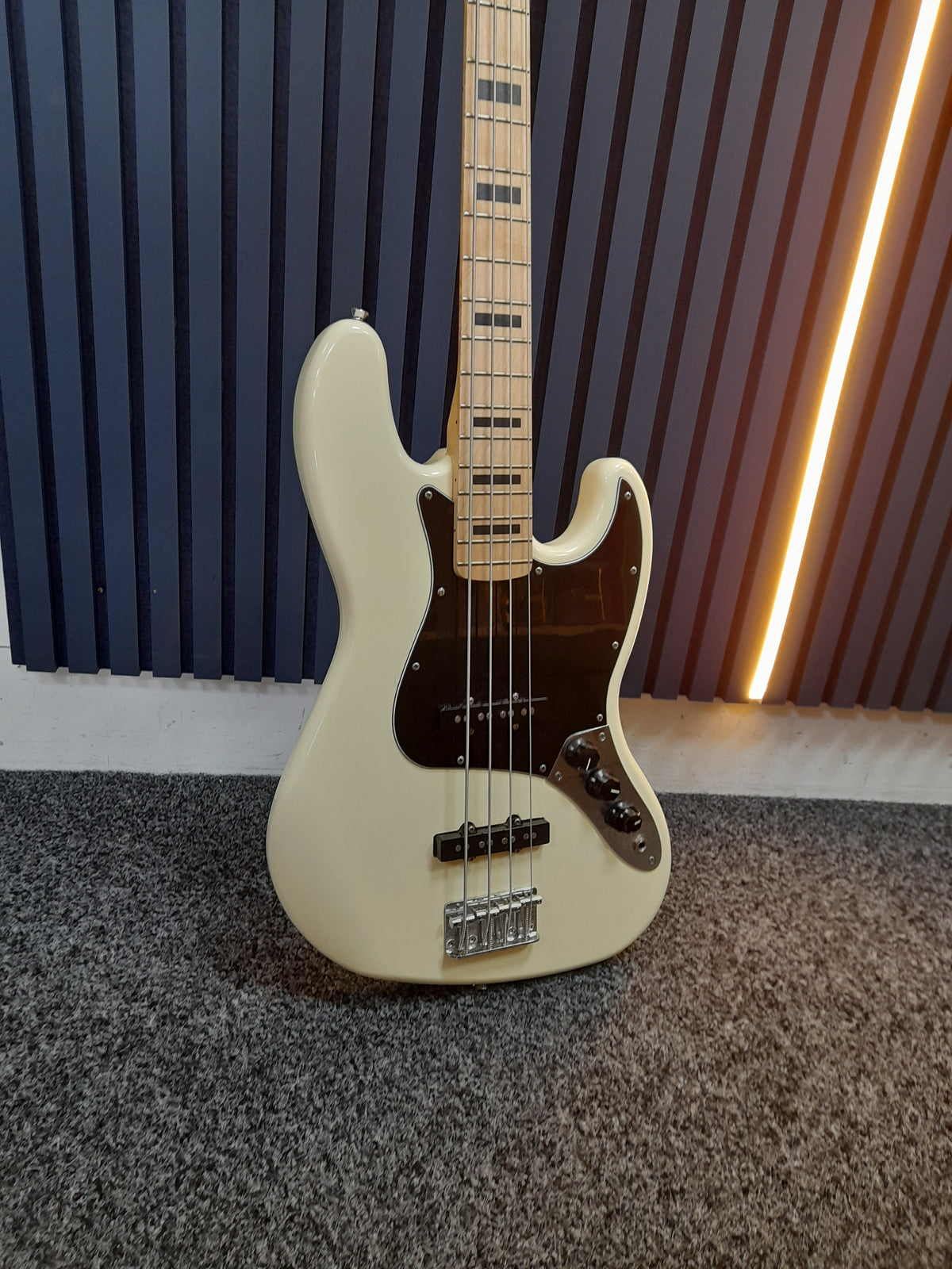 Squirer Jazz Bass,Grade B