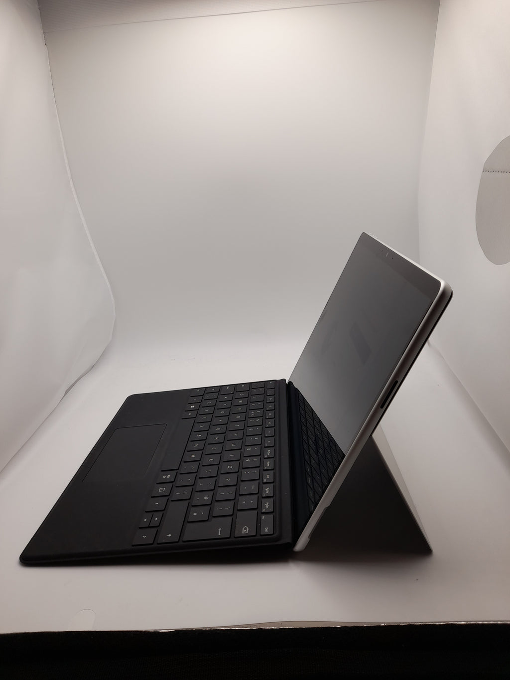 Microsoft Surface Book Pro 9 (12th Gen), Windows 11 , Intel i7 ,16GB RAM ,256GB SSD ,Grade B