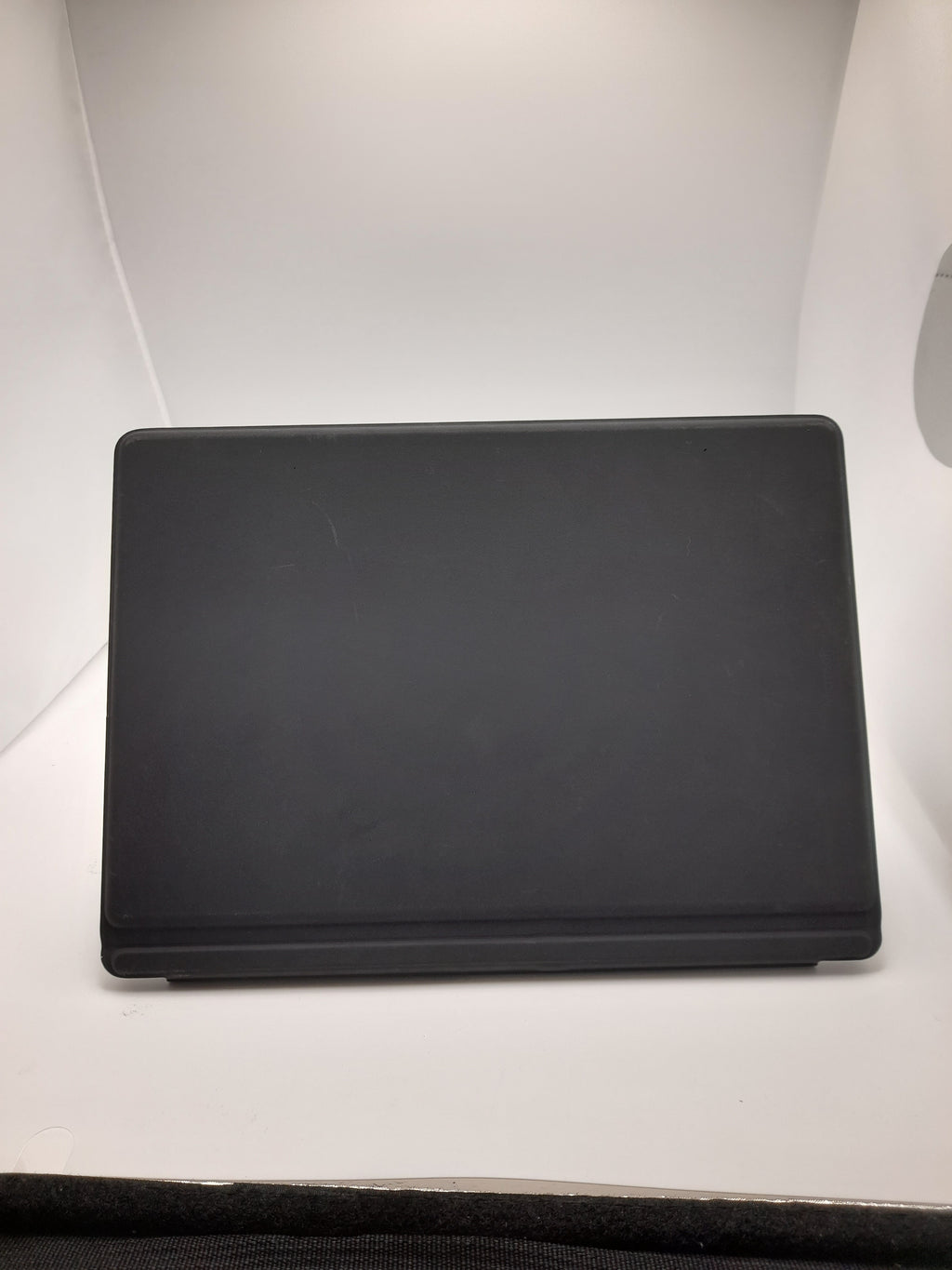 Microsoft Surface Book Pro 9 (12th Gen), Windows 11 , Intel i7 ,16GB RAM ,256GB SSD ,Grade B
