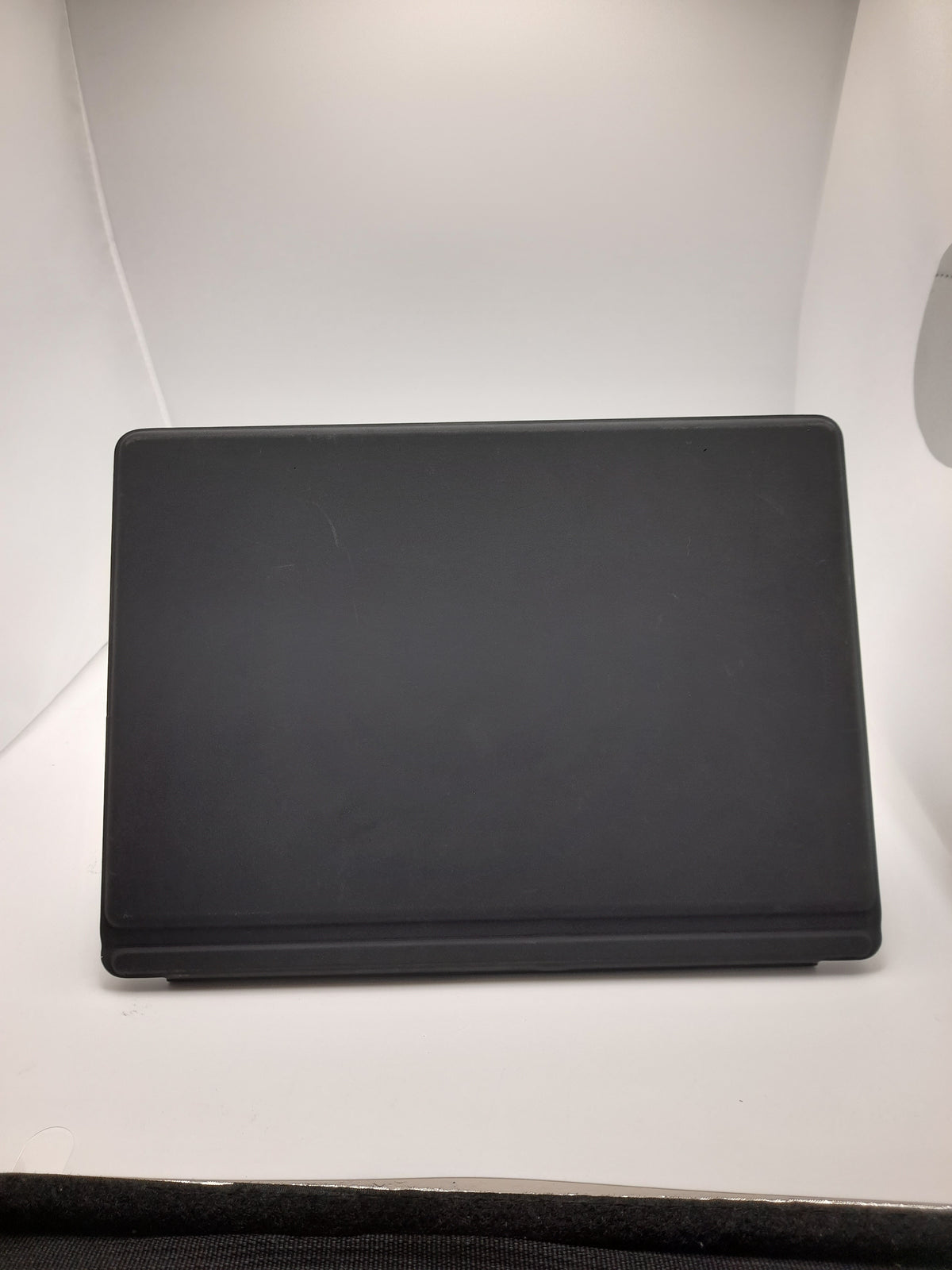 Microsoft Surface Book Pro 9 (12th Gen), Windows 11 , Intel i7 ,16GB RAM ,256GB SSD ,Grade B