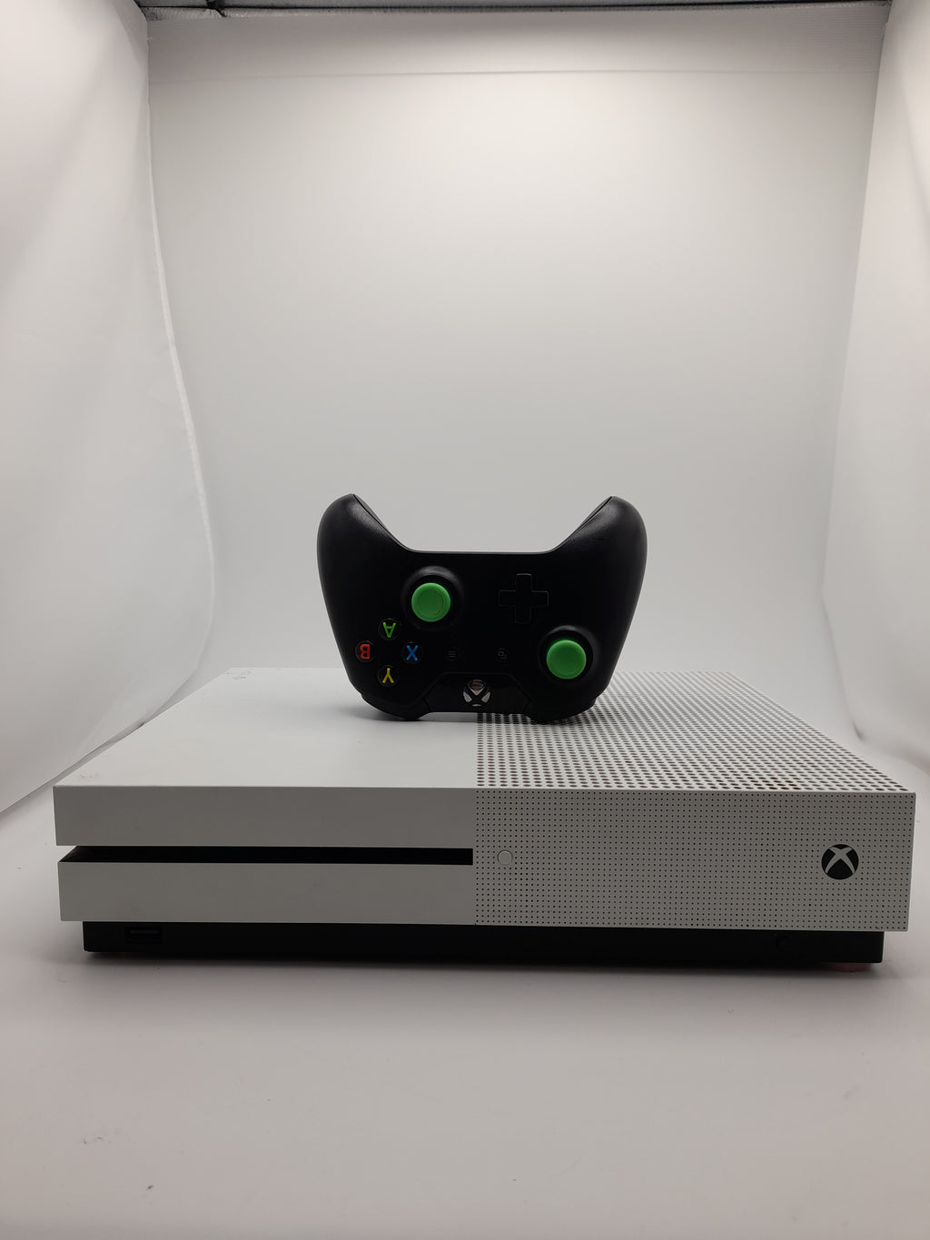 Microsoft Xbox One S 500GB White, Grade B