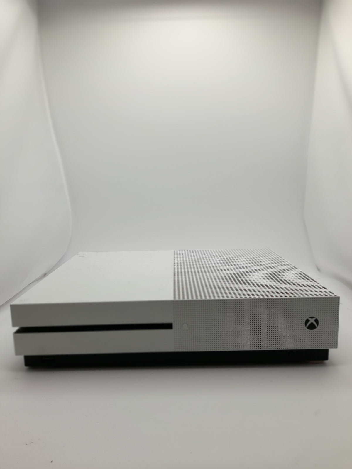 Microsoft Xbox One S 500GB White, Grade B
