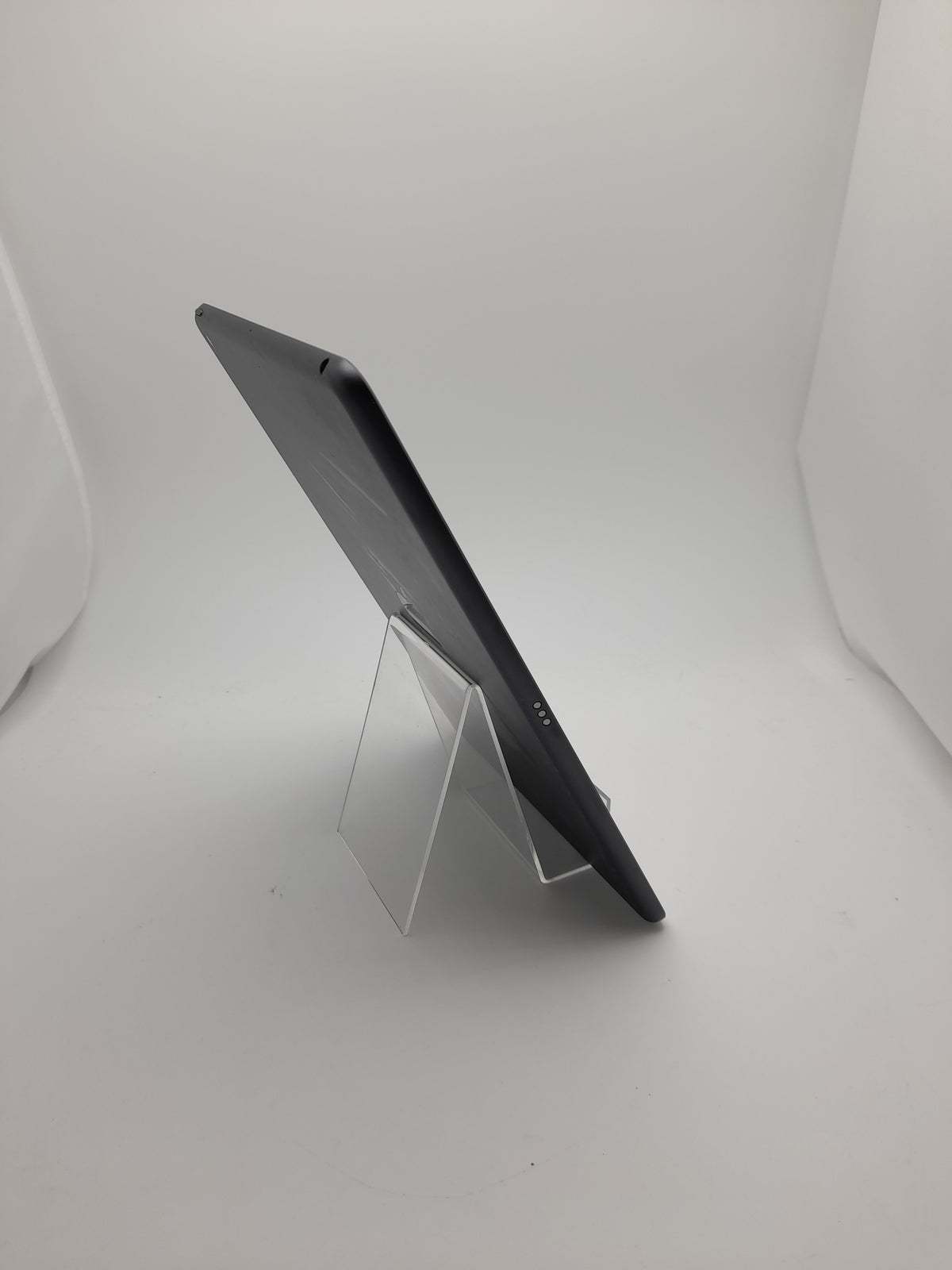 Apple iPad (8th gen) 32GB Space Grey, Grade A