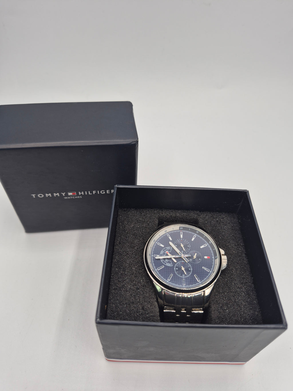Tommy Hilfiger th.373.1.14.2660 Silver, Grade B