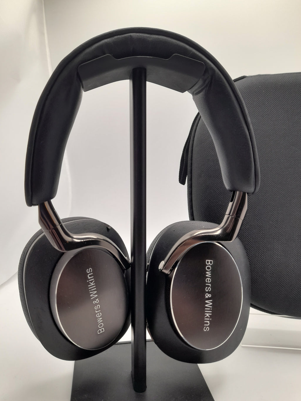 Bowers and Wilkins Headphones,Grade B