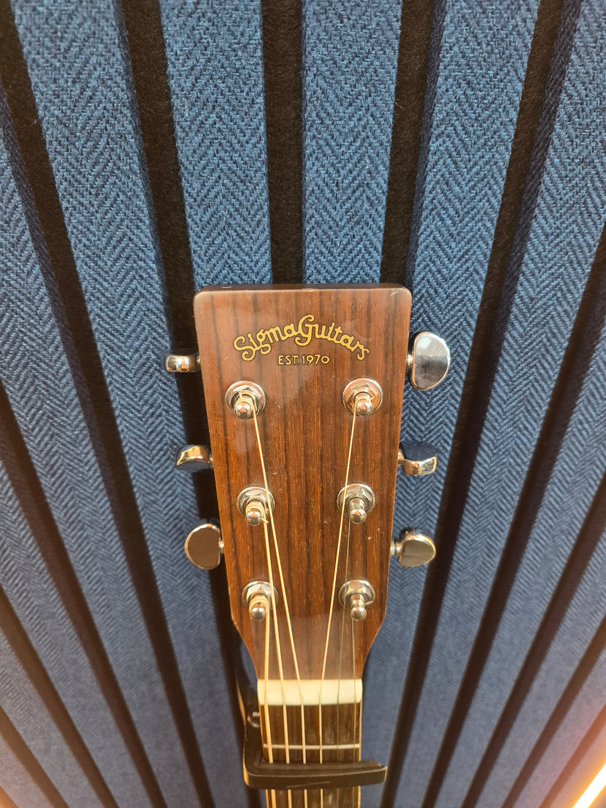 Sigma 000M-15E Electro Acoustic Guitar Brown, Grade B