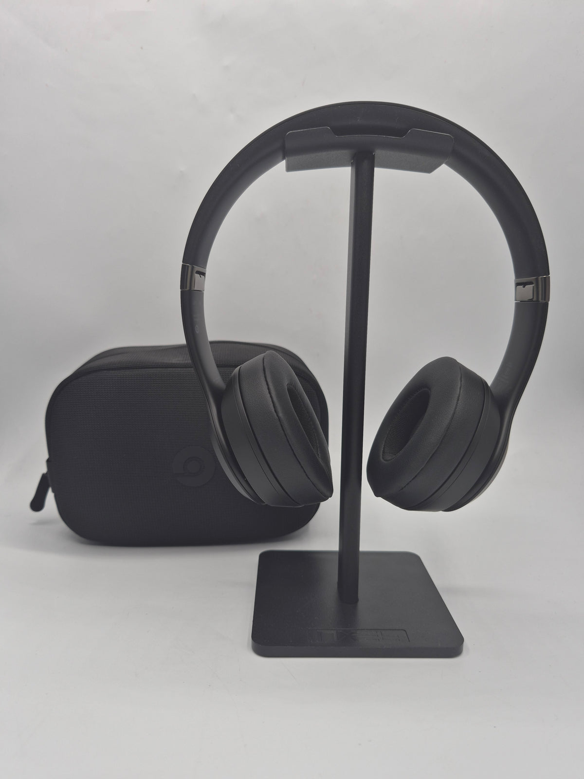 Beats solo 4 Black, Grade B