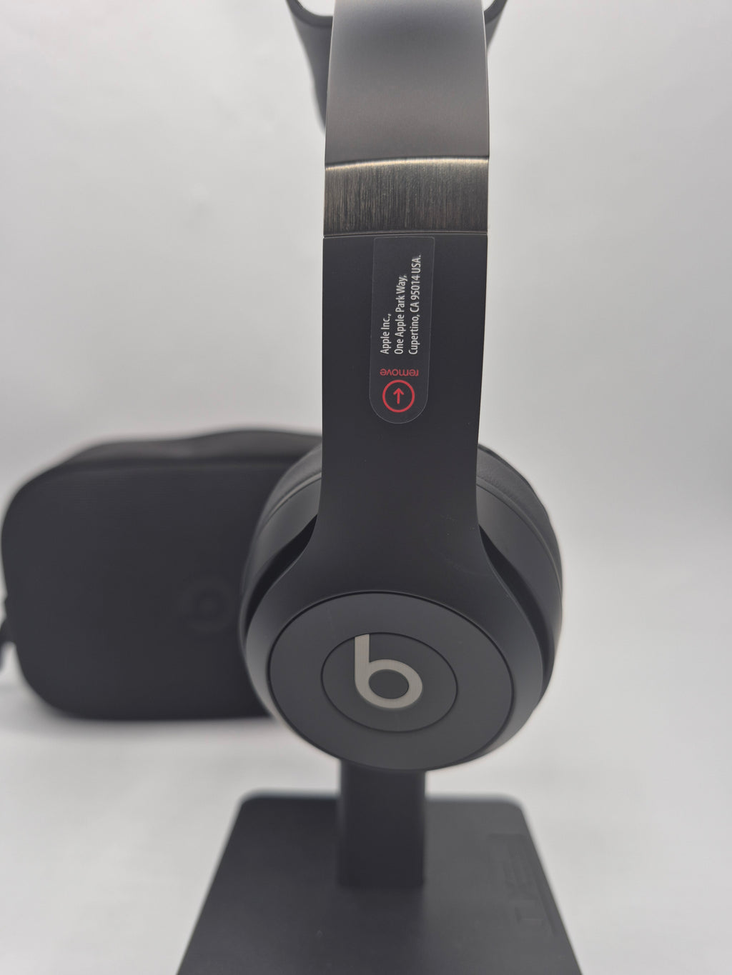 Beats solo 4 Black, Grade B