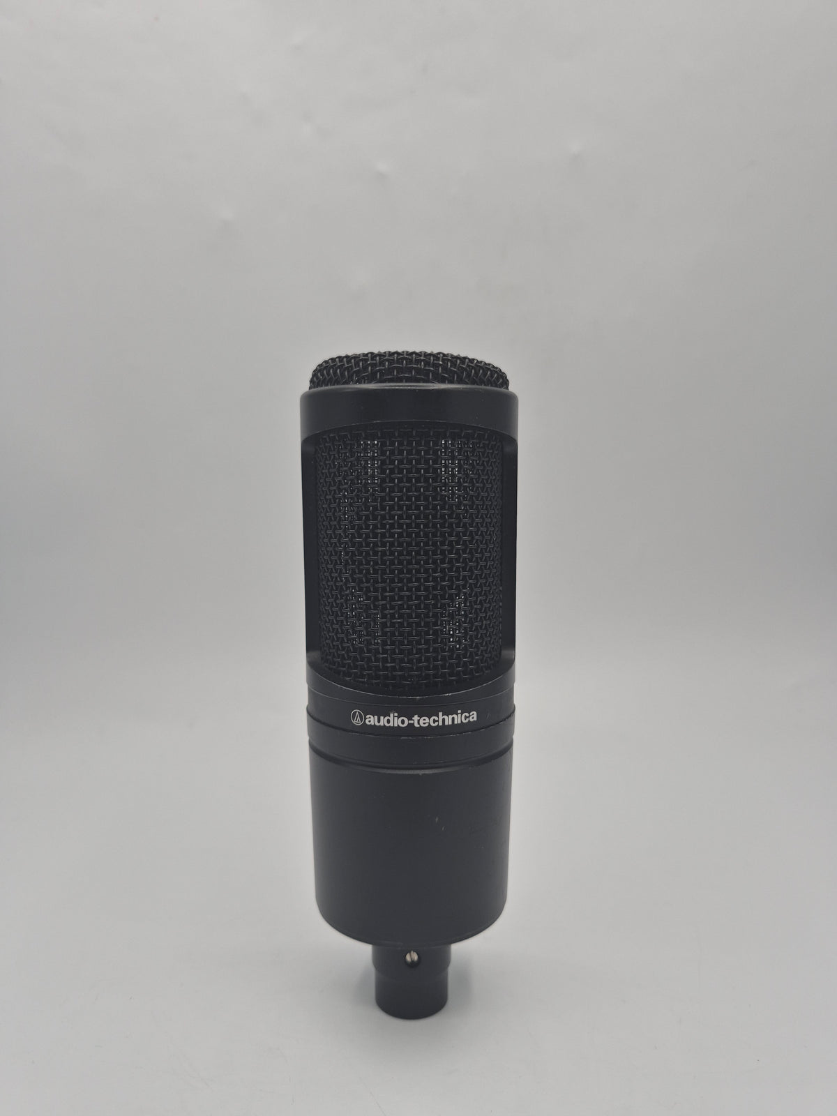 Audio technica p48 microphone Black, Grade C