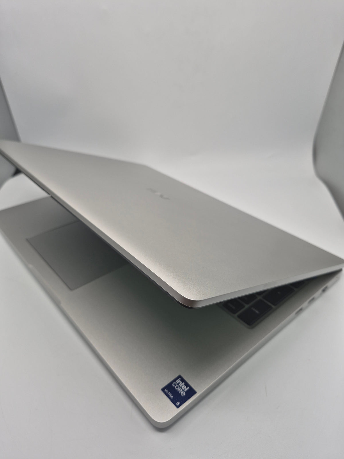 Dell Pro 16 512GB Laptop Silver, Grade B