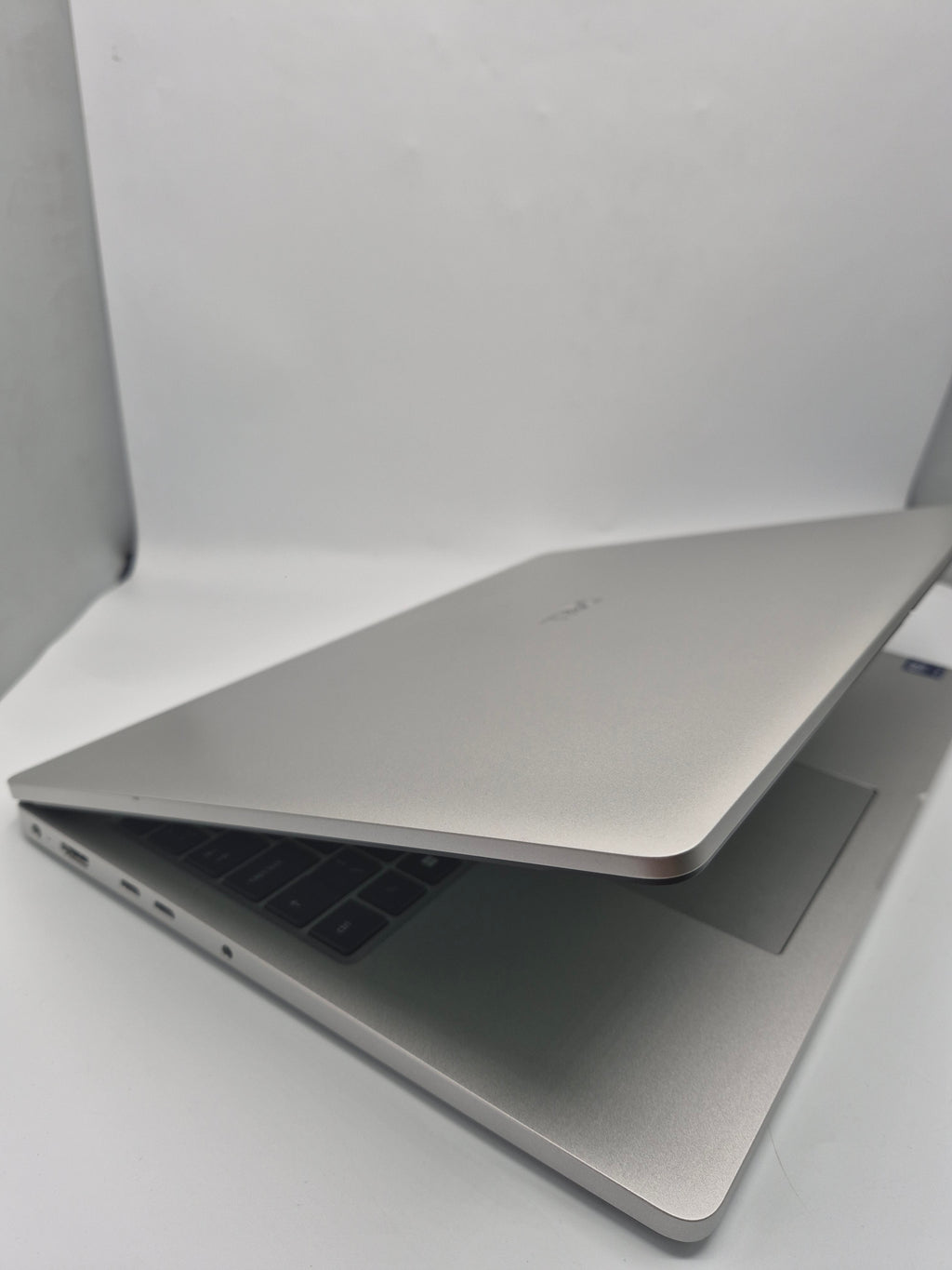 Dell Pro 16 512GB Laptop Silver, Grade B