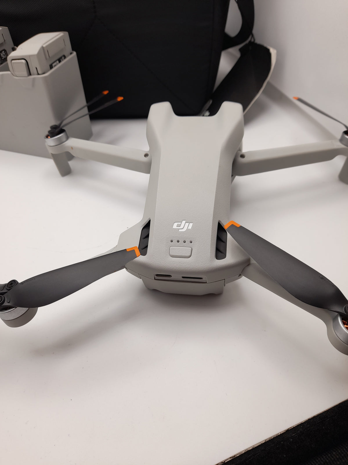 DJI Mini 3 Combo Drone. Grade B