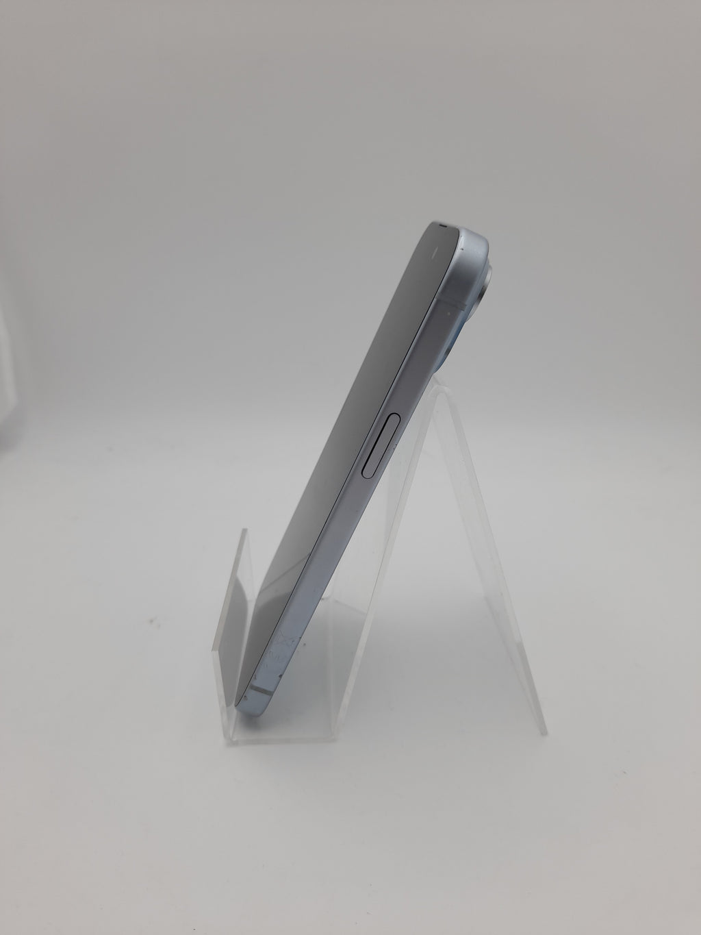 Apple iPhone 15 128GB Light Blue, Grade B