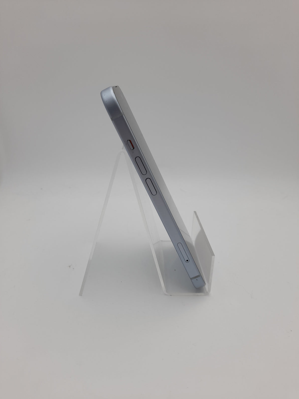 Apple iPhone 15 128GB Light Blue, Grade B