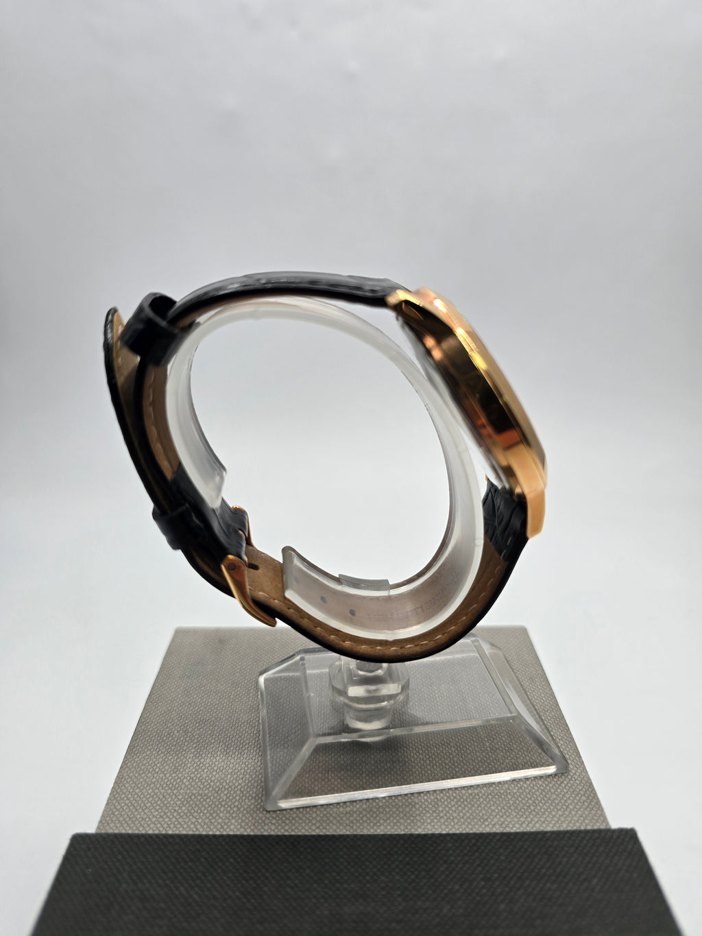 Guess Watch, Grade A