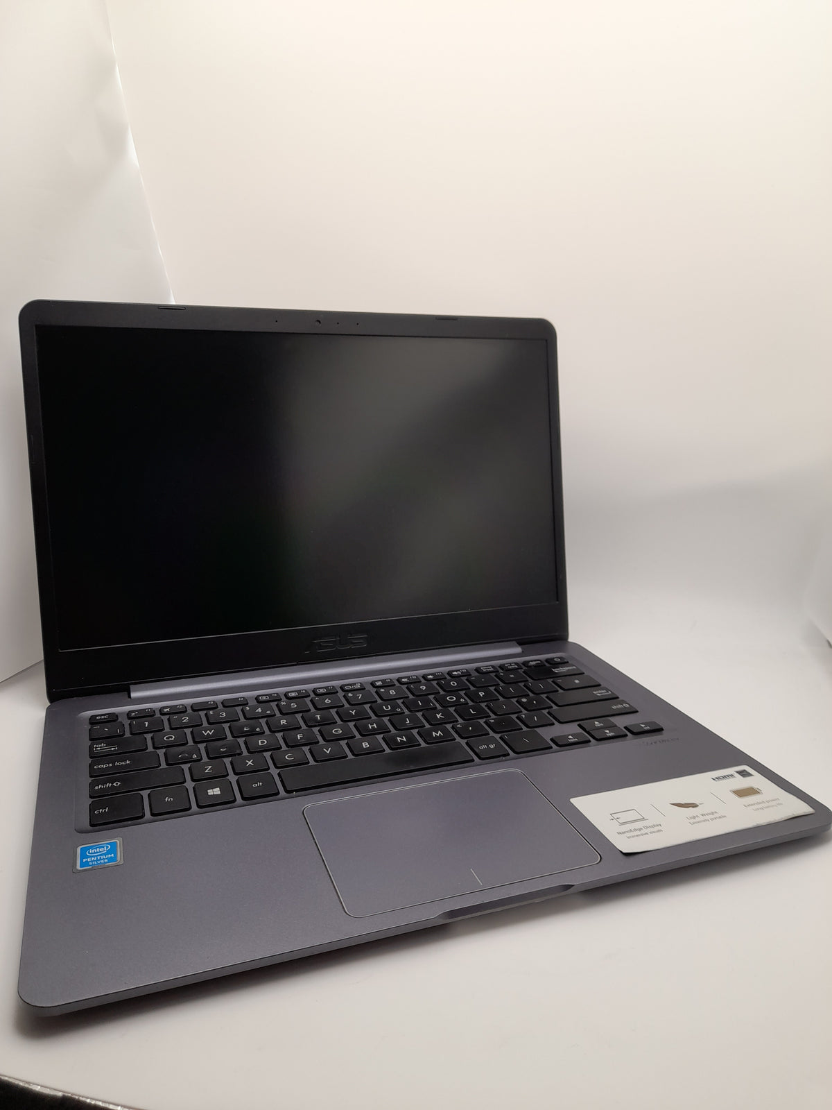 Asus laptop ,Intel Pentium, Windows 11 Pro Education,128GB SSD,4GB RAM ,Grade B