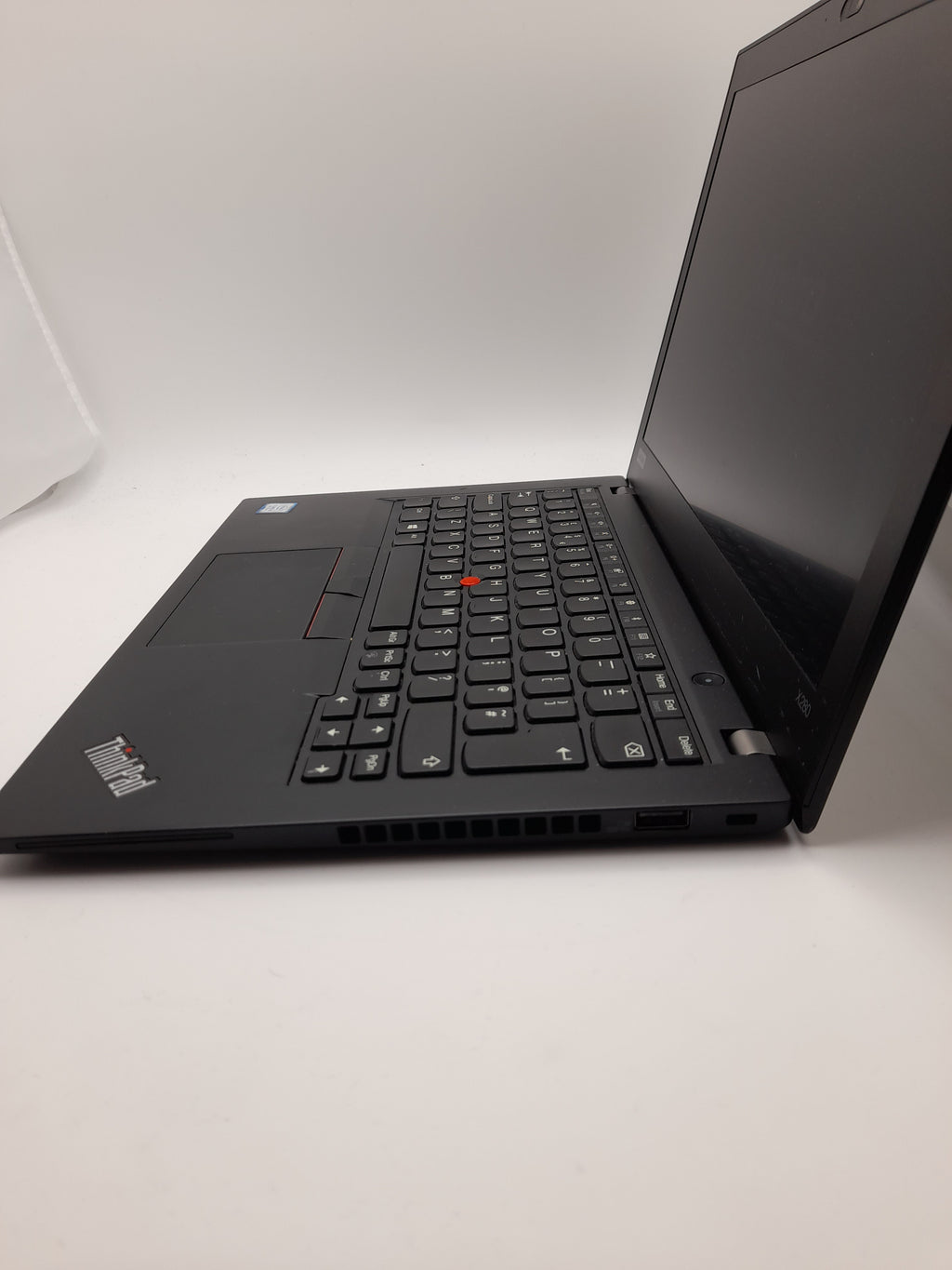 Lenovo ThinkPad , Windows 11 pro ,Intel I5 ,8GB RAM ,128GB SSD-Grade B