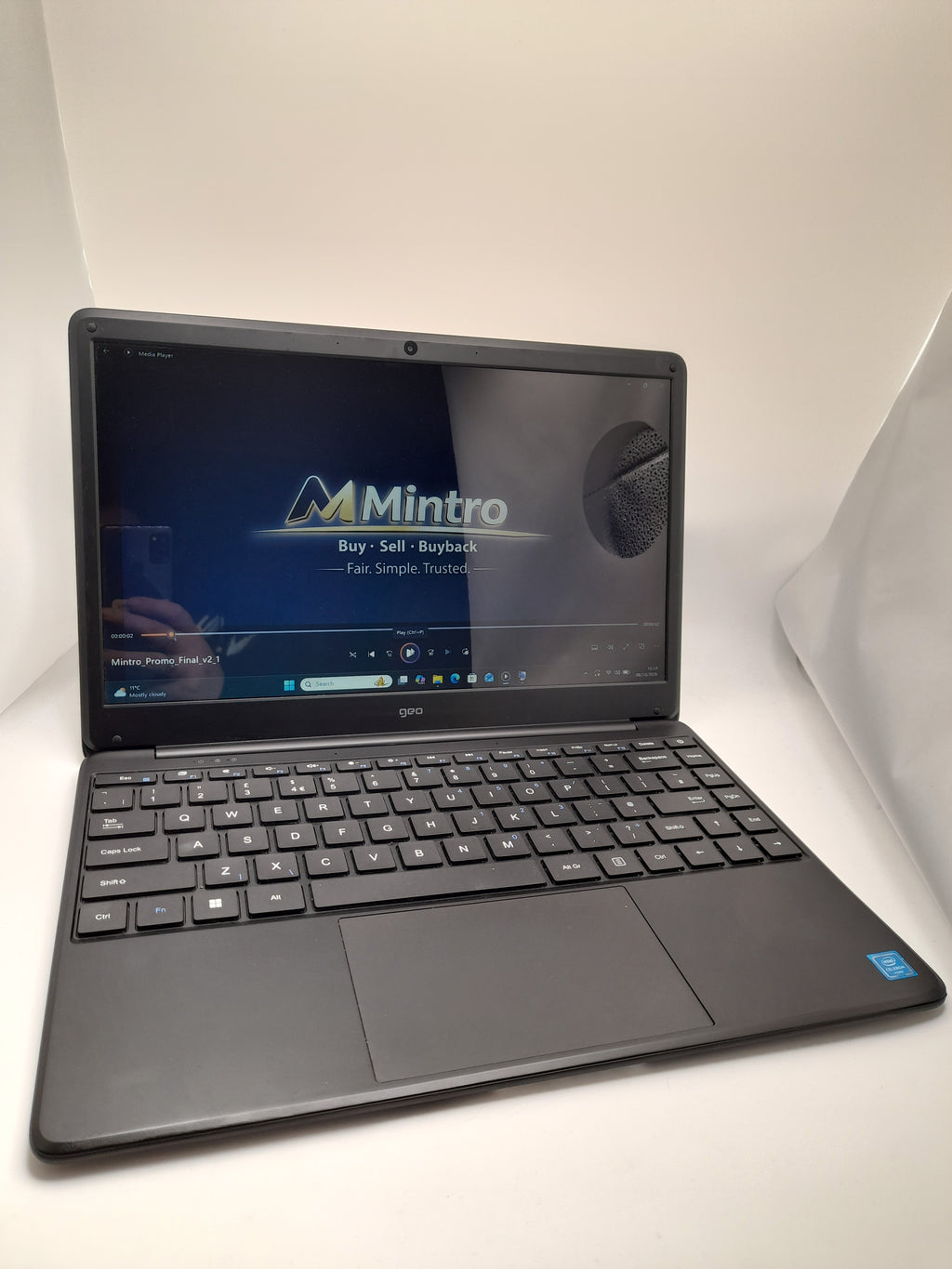 GeoBook 140 ,Windows 11 Home, Intel celeron ,4GB RAM,64GB SSD-Grade C