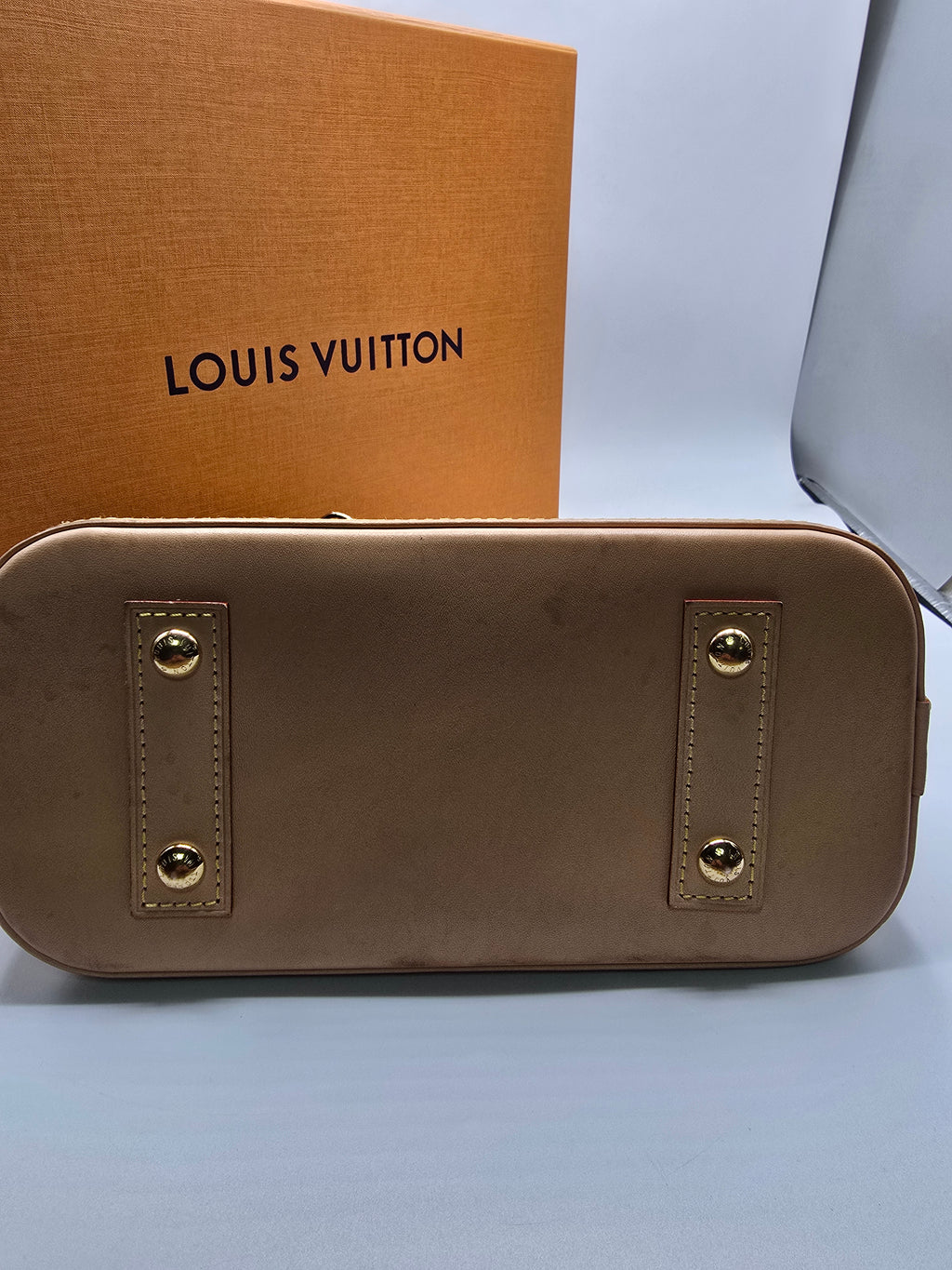 Louis Vuitton Alma BB Bag canvas with natural vachetta leather trim and gold-tone hardware, Grade B
