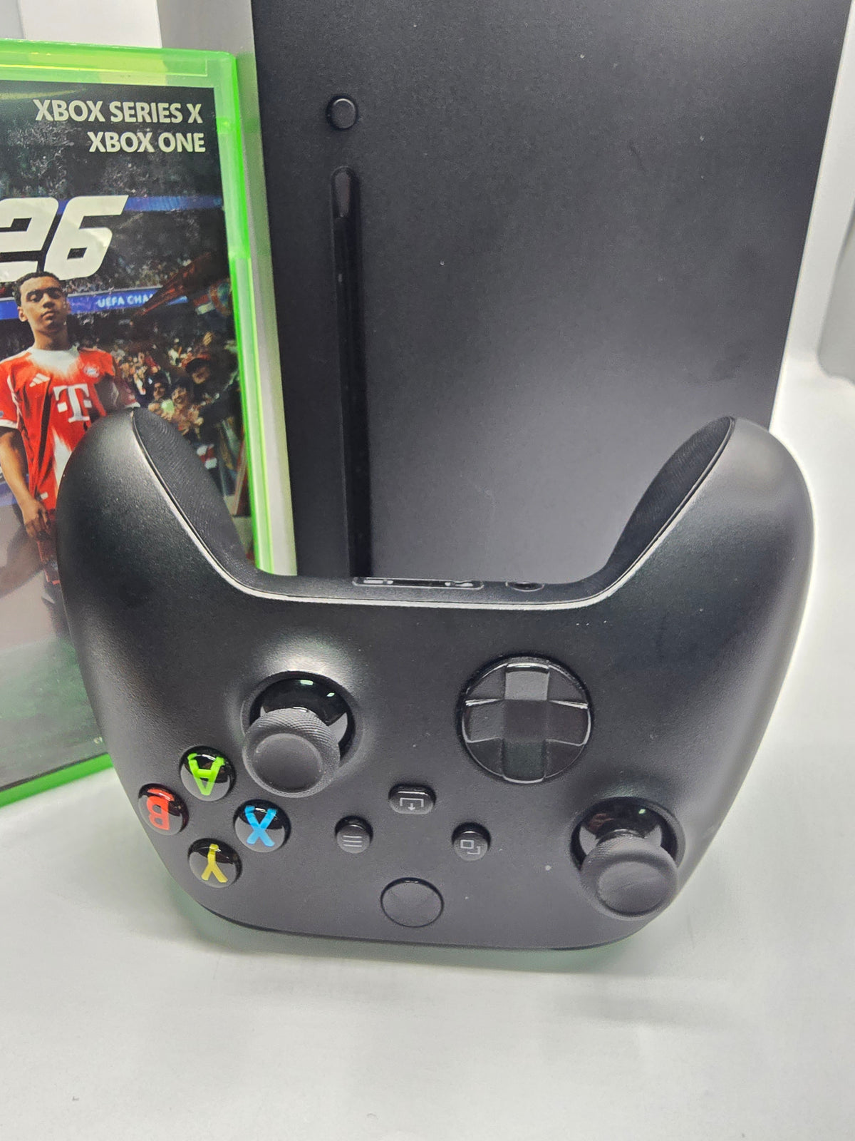 XBox Series X with One Controller and Game Black, Grade B