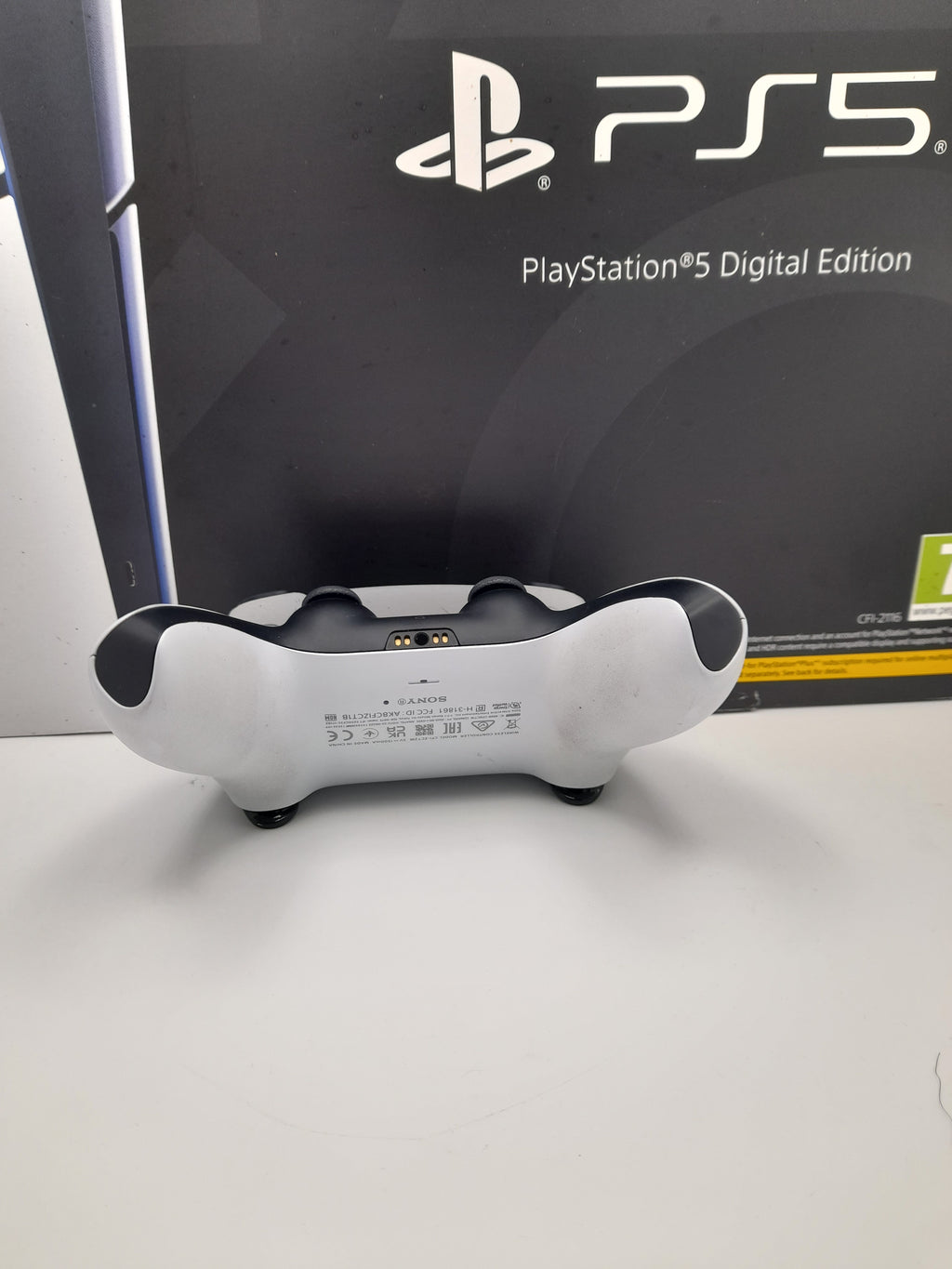 Sony PS5 Digital Edition ,825GB, White,Boxed, Grade B
