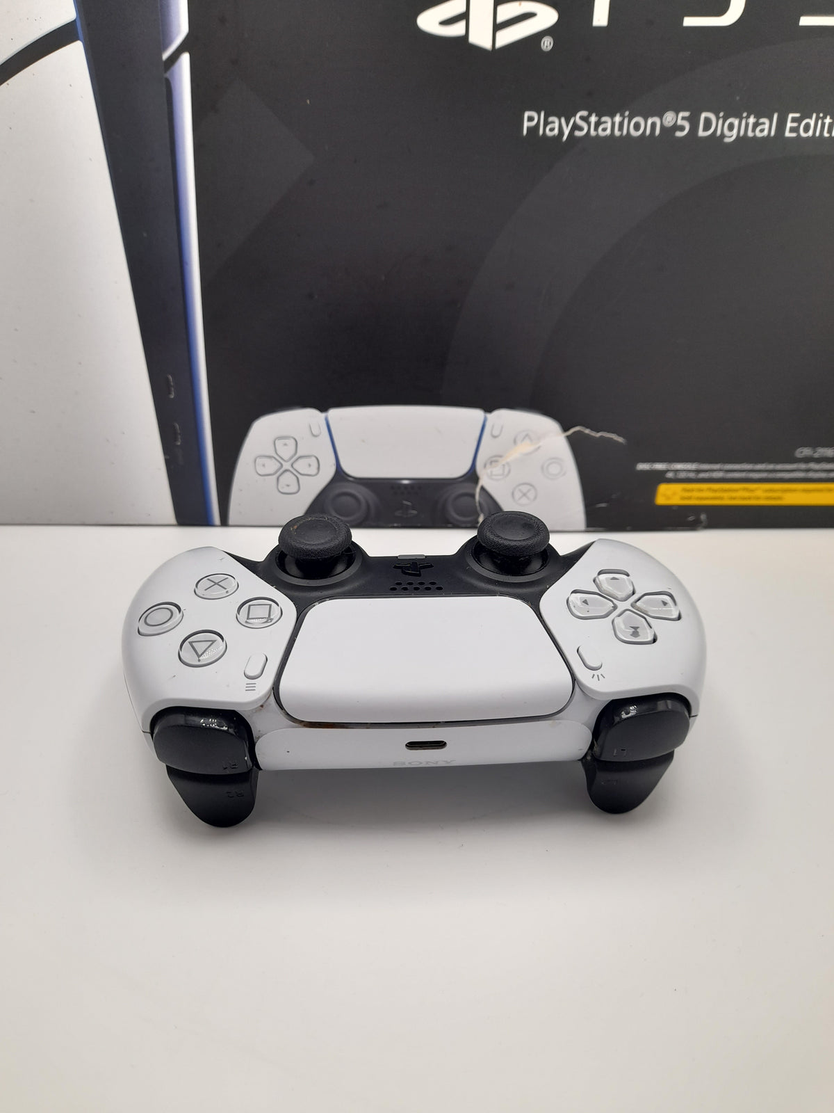 Sony PS5 Digital Edition ,825GB, White,Boxed, Grade B