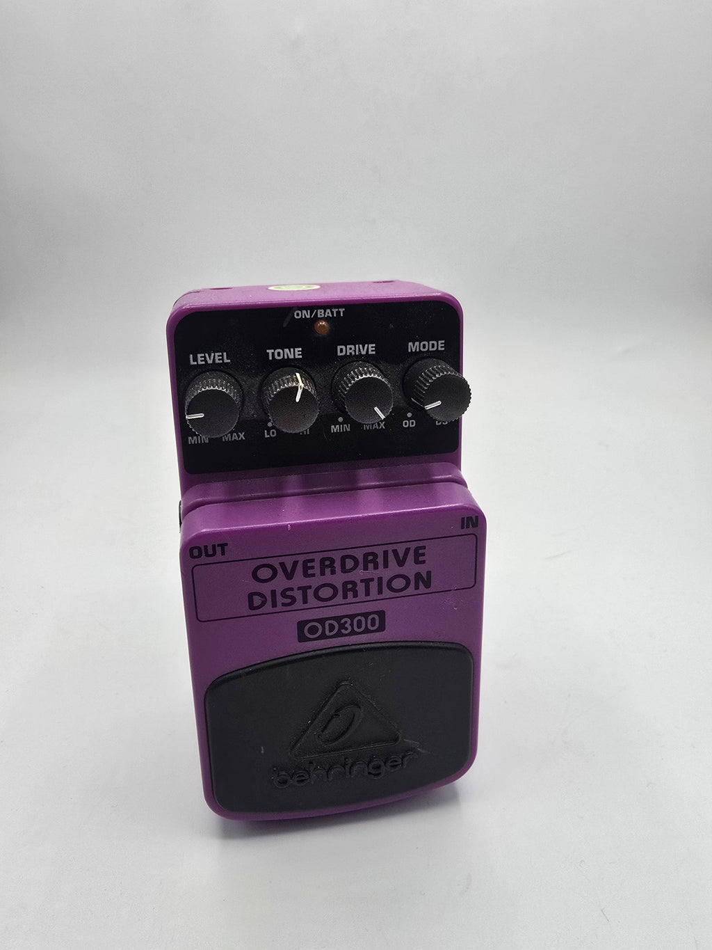 Behringer OD300 Overdrive/Distortion Pedal Purple, Grade B