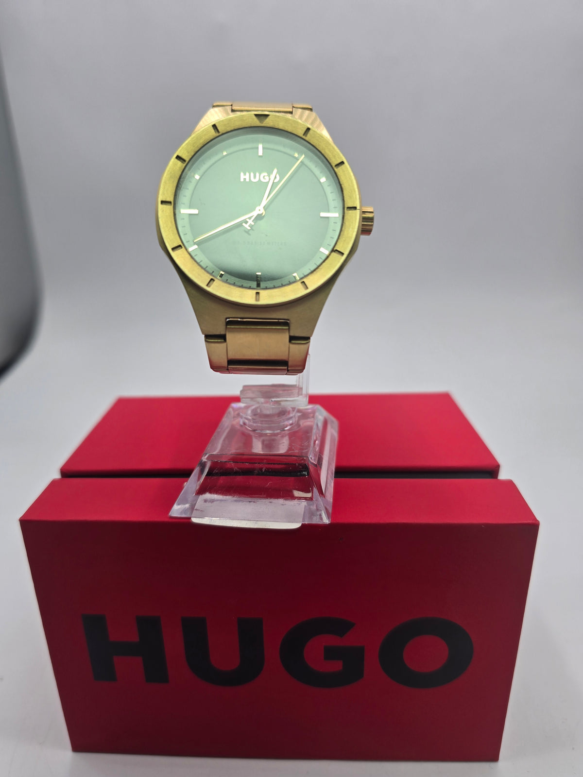Hugo #LIT Mens green Dial and Gold IP Stainless Steel Bracelet Watch, Grade B