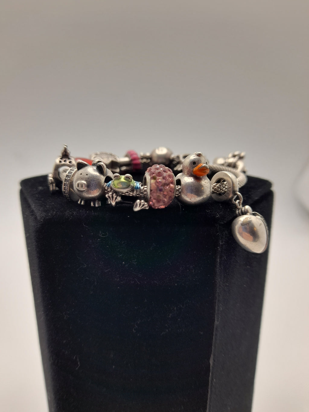 Pandora Charm Braclet With 12 Charms -Grade B