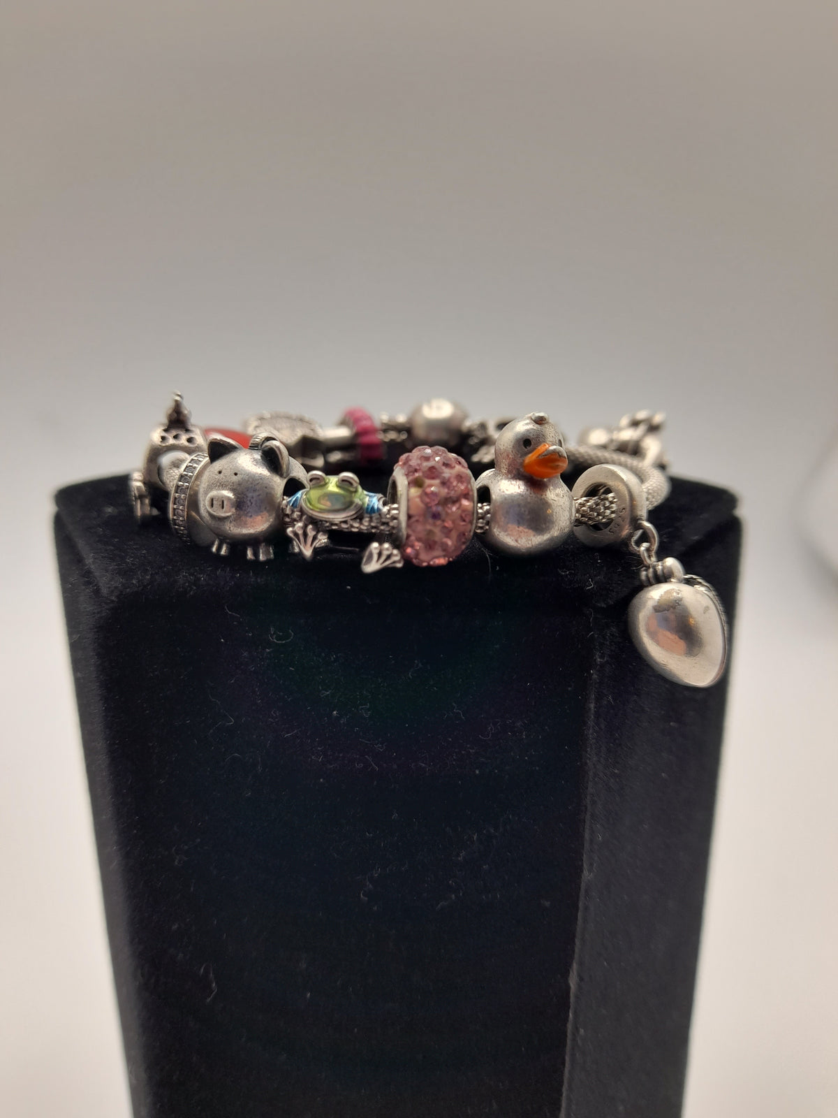 Pandora Charm Braclet With 12 Charms -Grade B