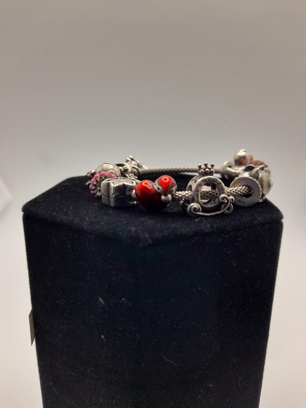 Pandora Charm Braclet With 12 Charms -Grade B