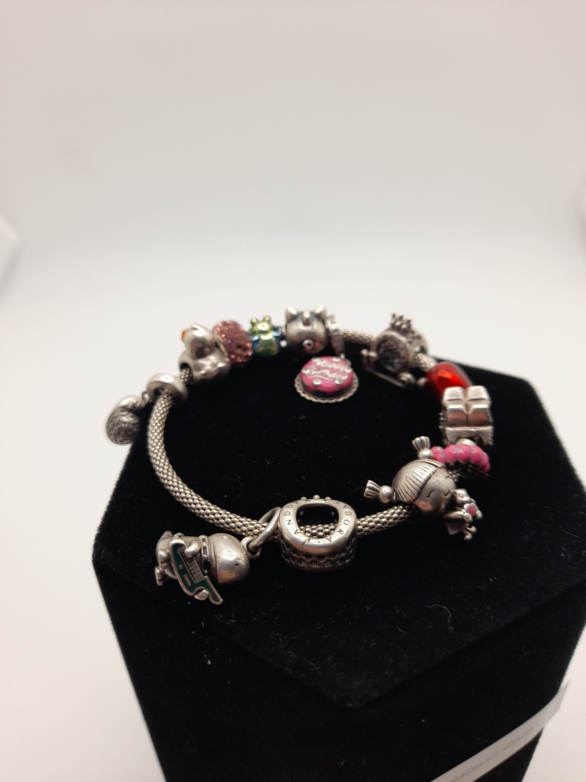 Pandora Charm Braclet With 12 Charms -Grade B