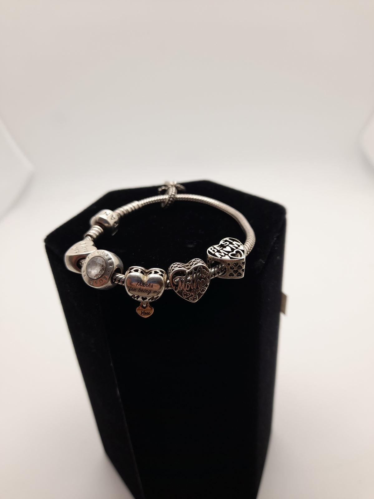 Pandora Charm Braclet With 9 Charms - Grade B