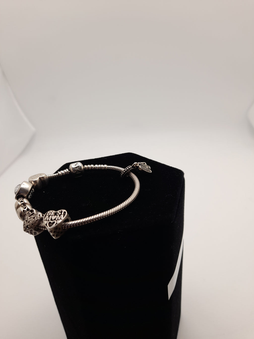 Pandora Charm Braclet With 9 Charms - Grade B